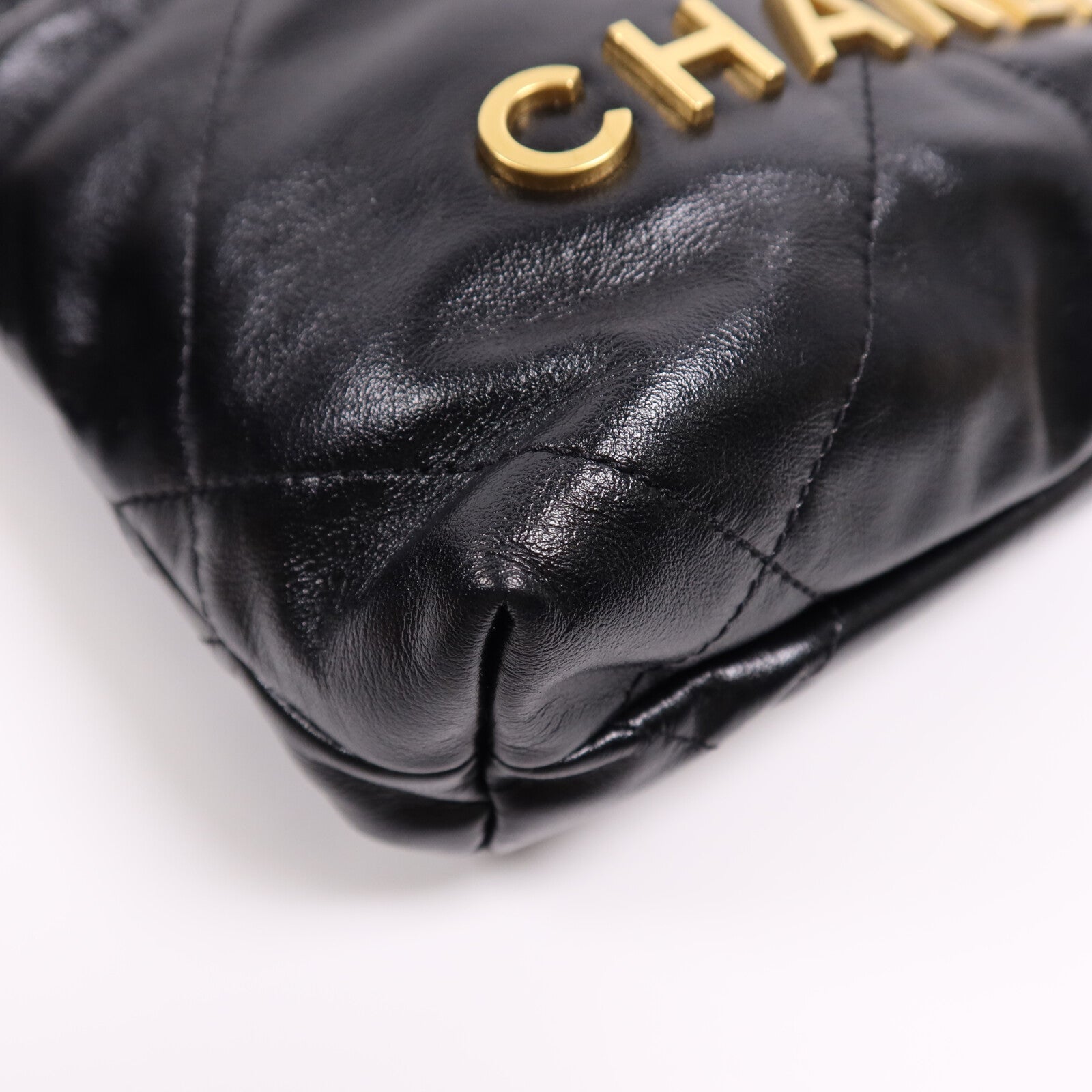 CHANEL 【激減優惠】牛皮皮革Chanel 22 Mini金扣鏈帶肩背袋