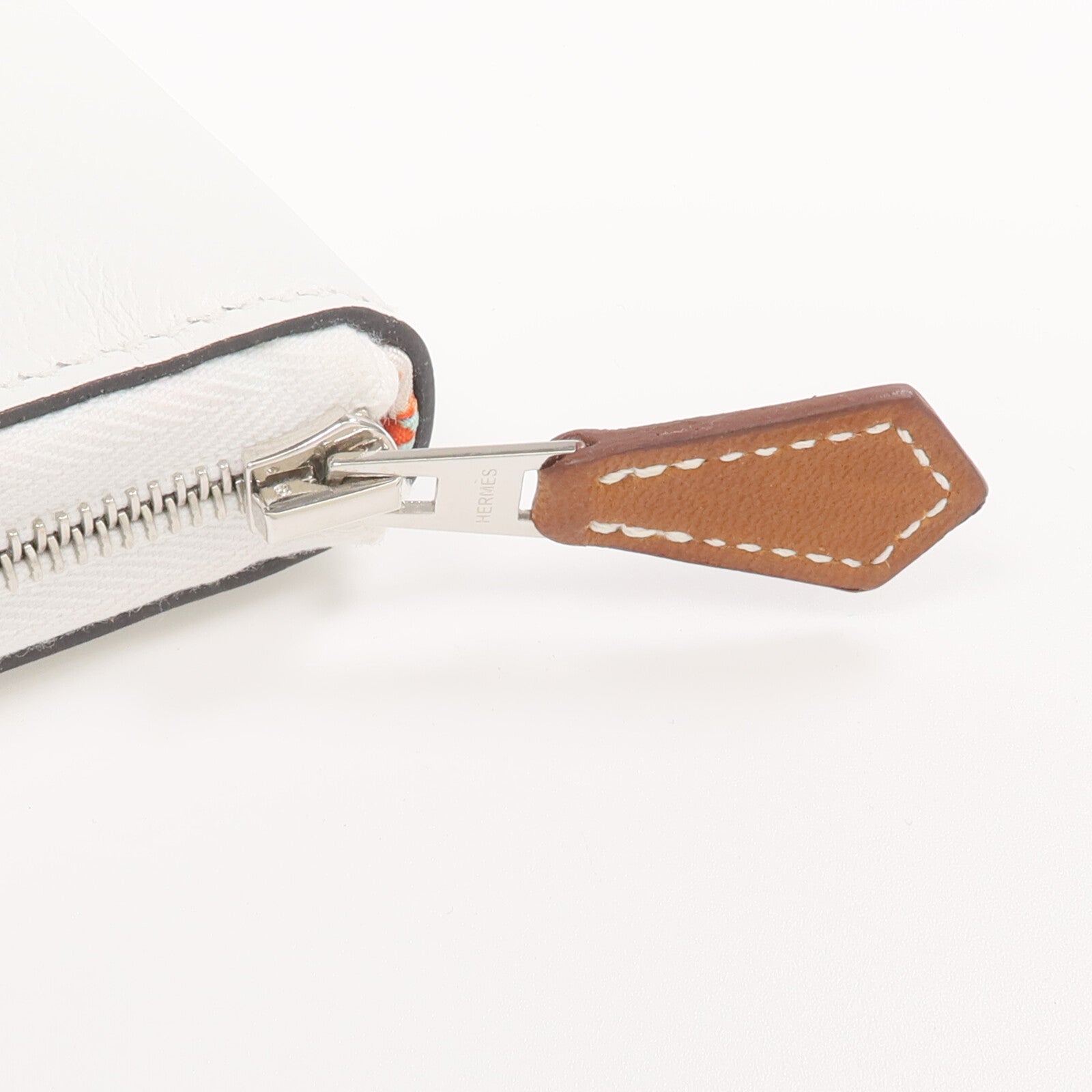 HERMES Evercolor皮革Silk In Compact Wallet銀扣錢包New White