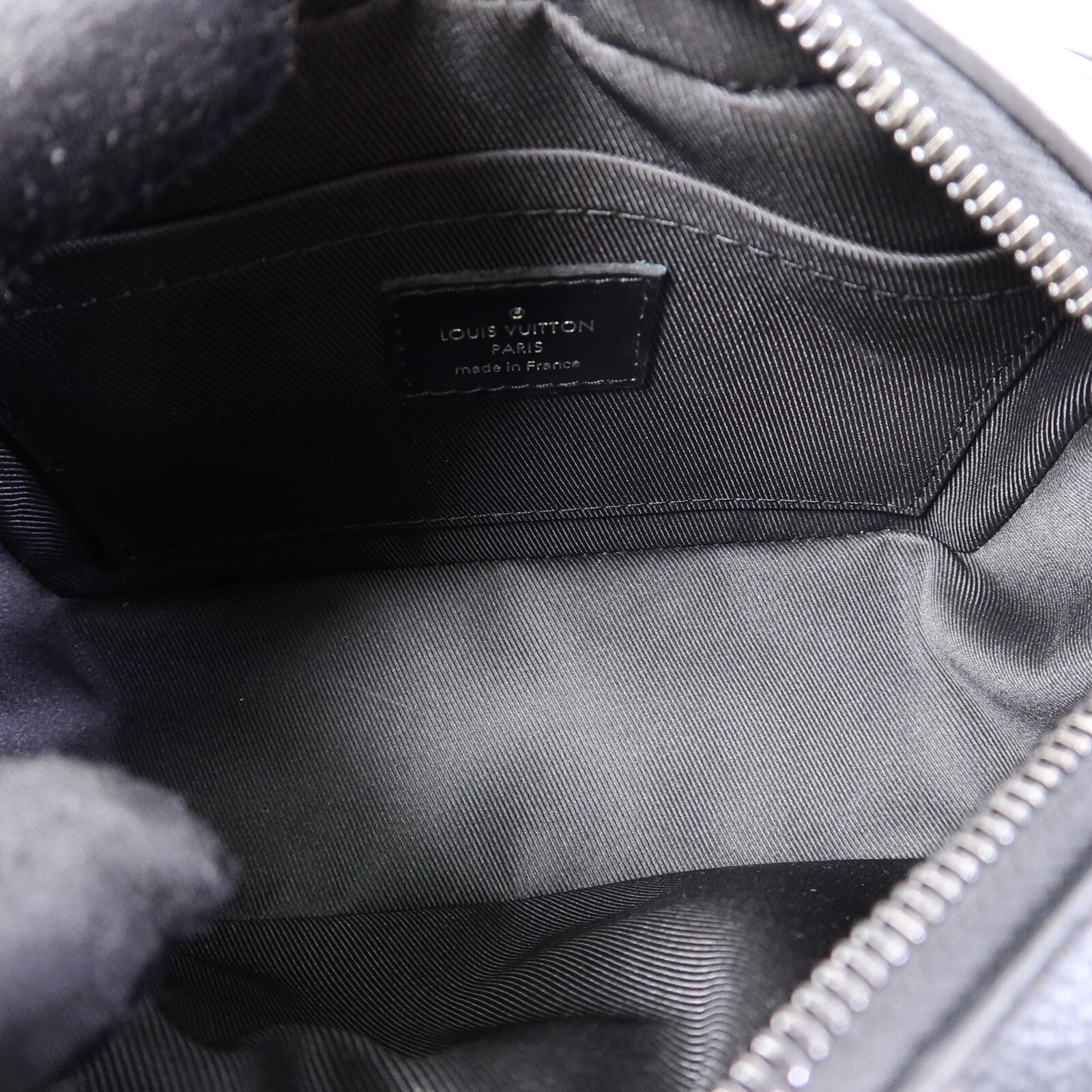 LOUIS VUITTON Monogram Eclipse Mini Soft Trunk肩背袋