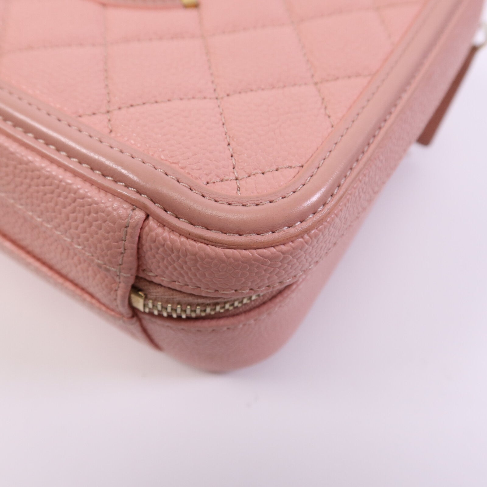 CHANEL 牛皮皮革Vanity Case金扣鏈帶肩背袋