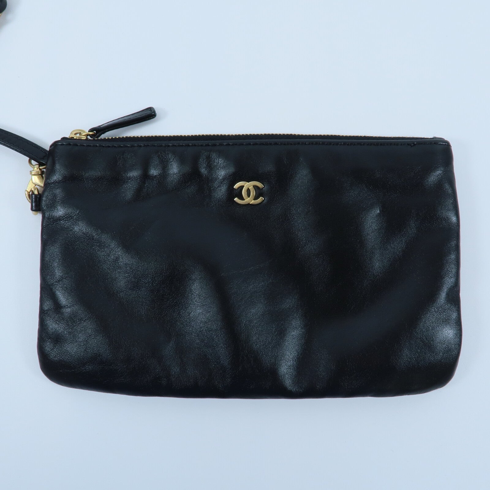 CHANEL 牛皮皮革Chanel 22 Small鏈帶肩背袋