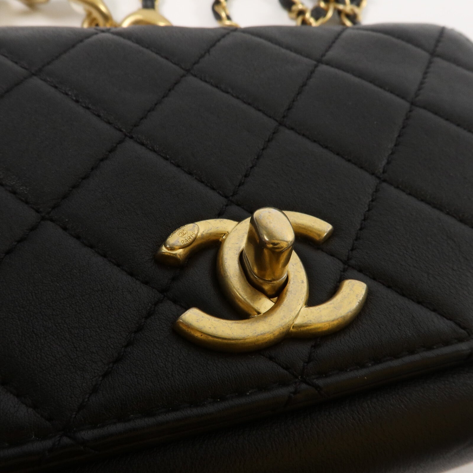 CHANEL 牛皮皮革Minimatelasse Chain手挽肩背兩用袋