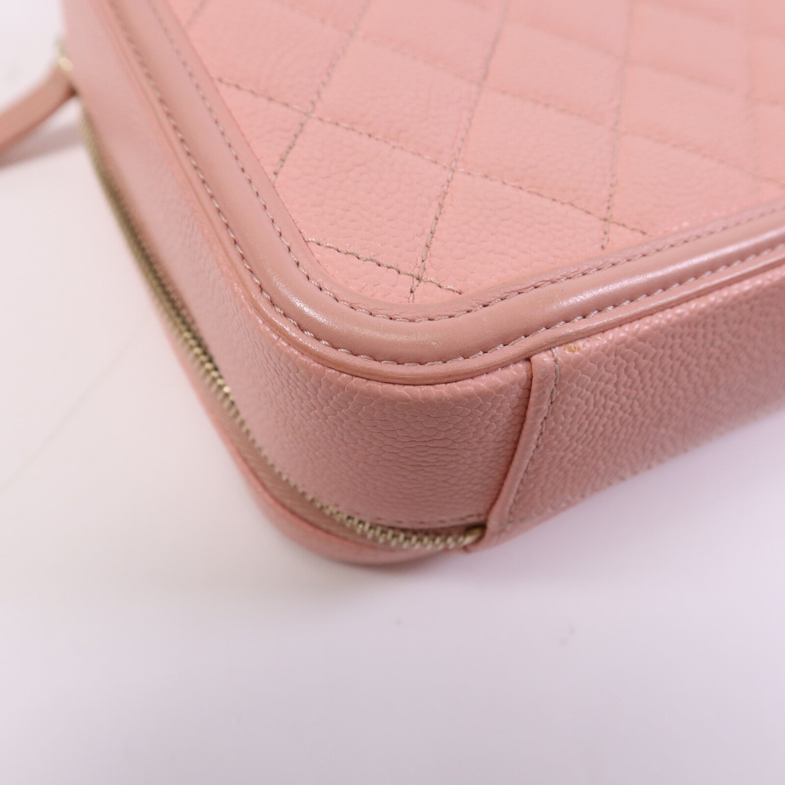 CHANEL 牛皮皮革Vanity Case金扣鏈帶肩背袋