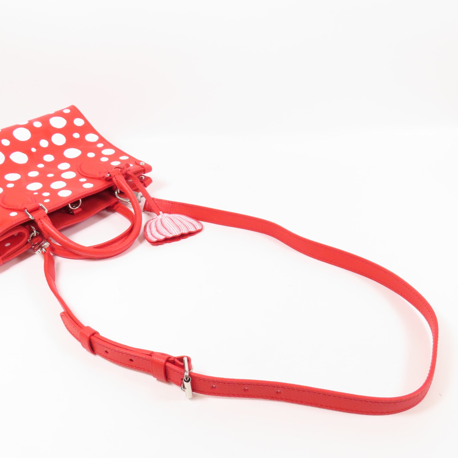 LOUIS VUITTON 【激減優惠】Monogram Empreinte Yayoi Kusama On The Go PM銀扣手挽肩背兩用袋