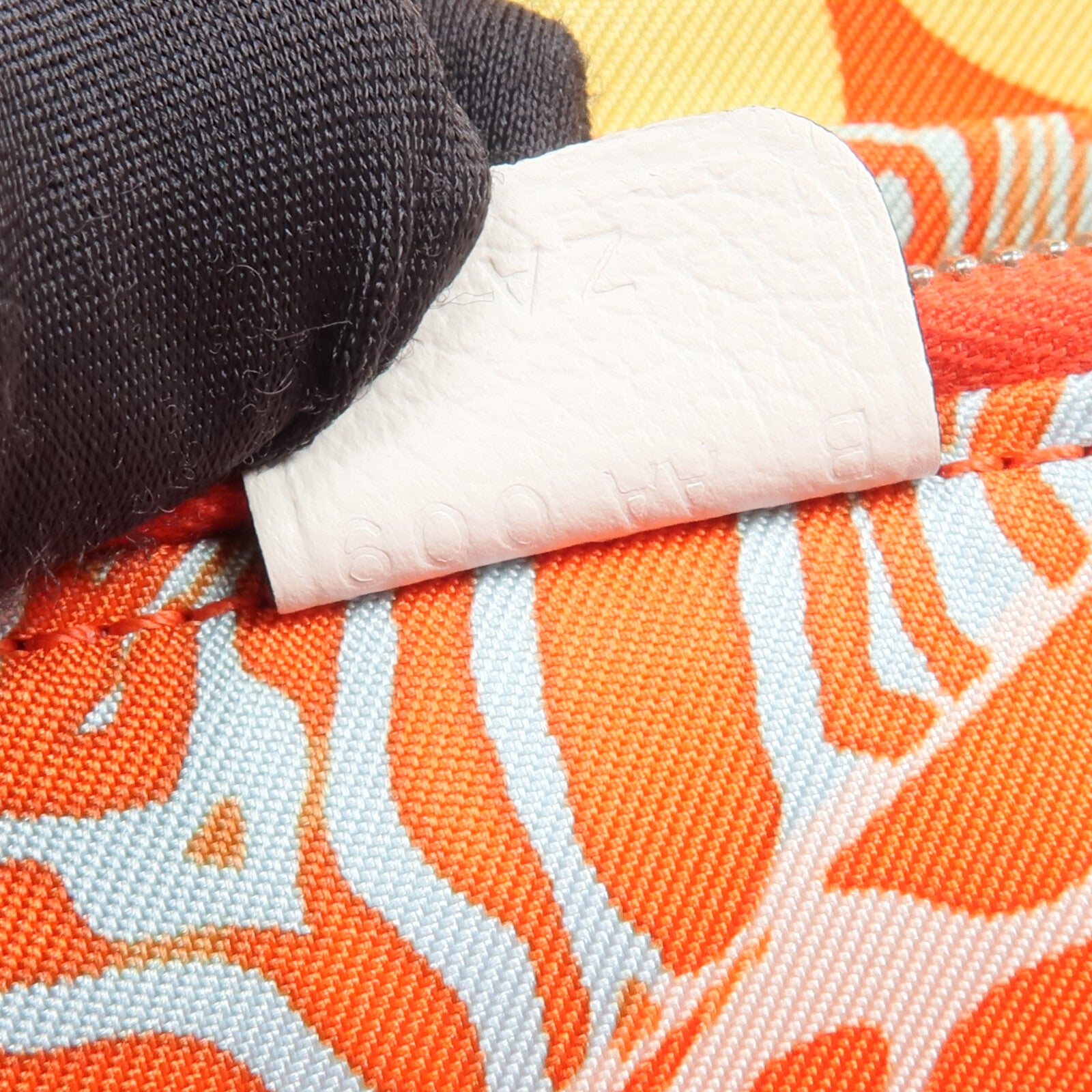 HERMES Evercolor皮革Silk In Compact Wallet銀扣錢包New White