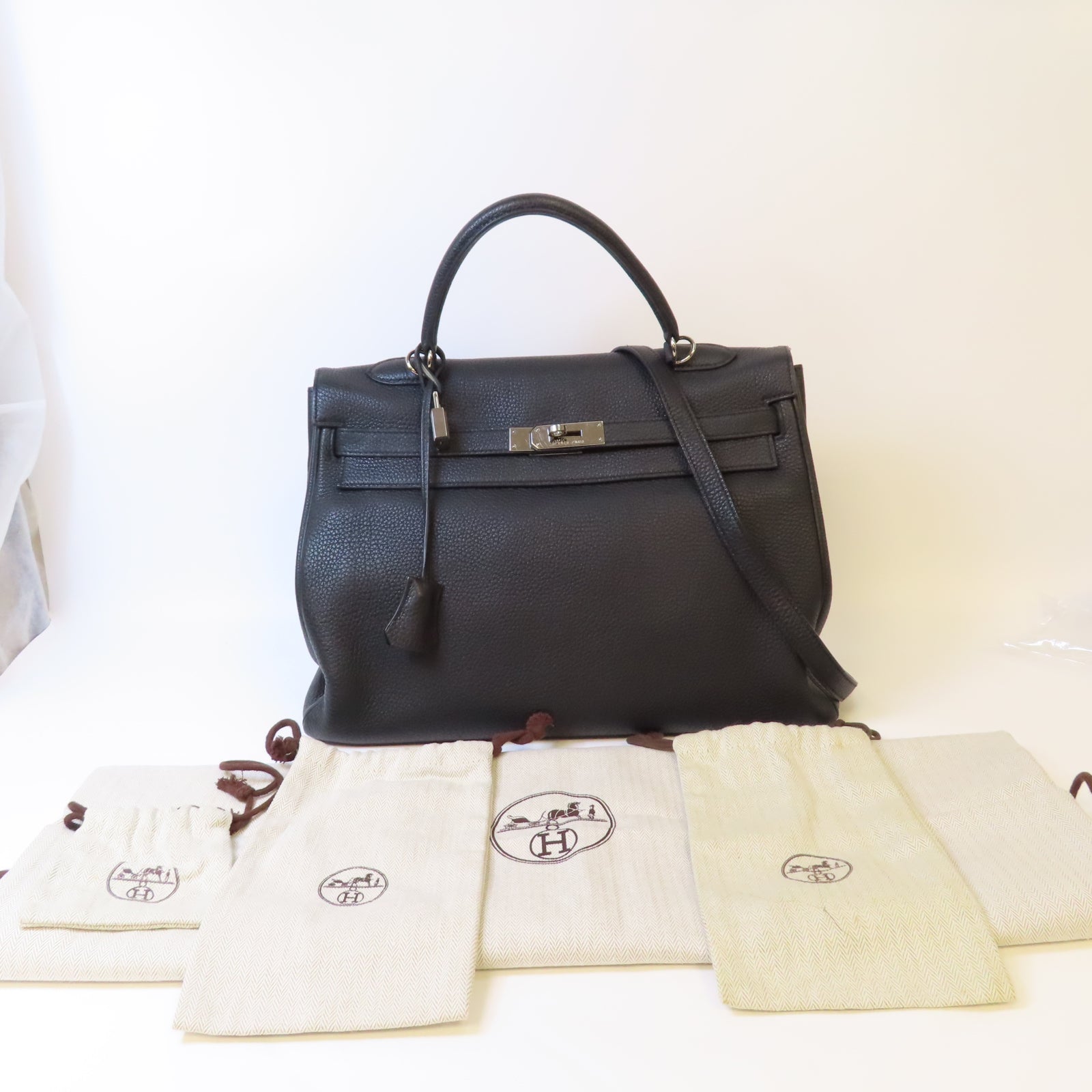 HERMES 【激減優惠】Togo皮革Kelly 35銀扣手挽肩背兩用袋Noir黑色