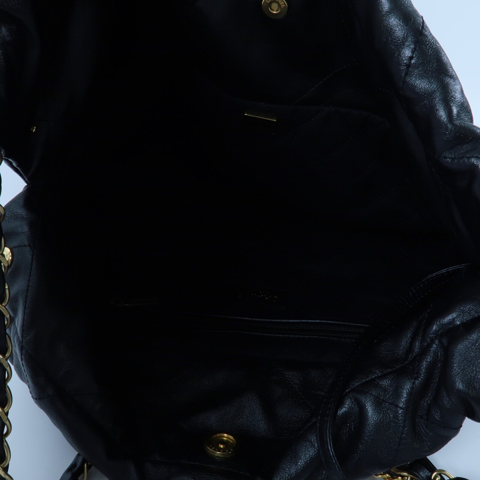CHANEL 牛皮皮革Chanel 22 Small鏈帶肩背袋