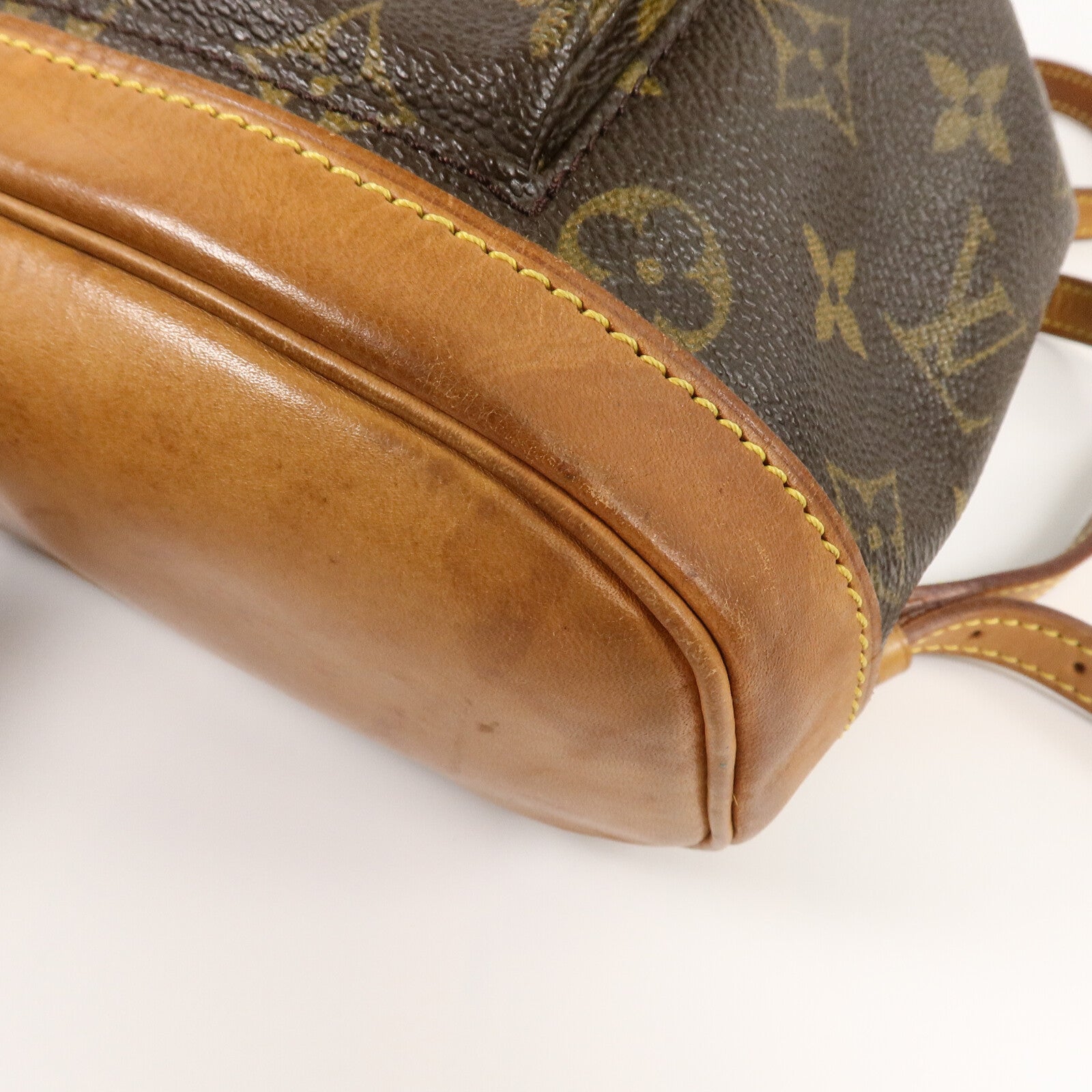 LOUIS VUITTON Monogram Montsouris背包