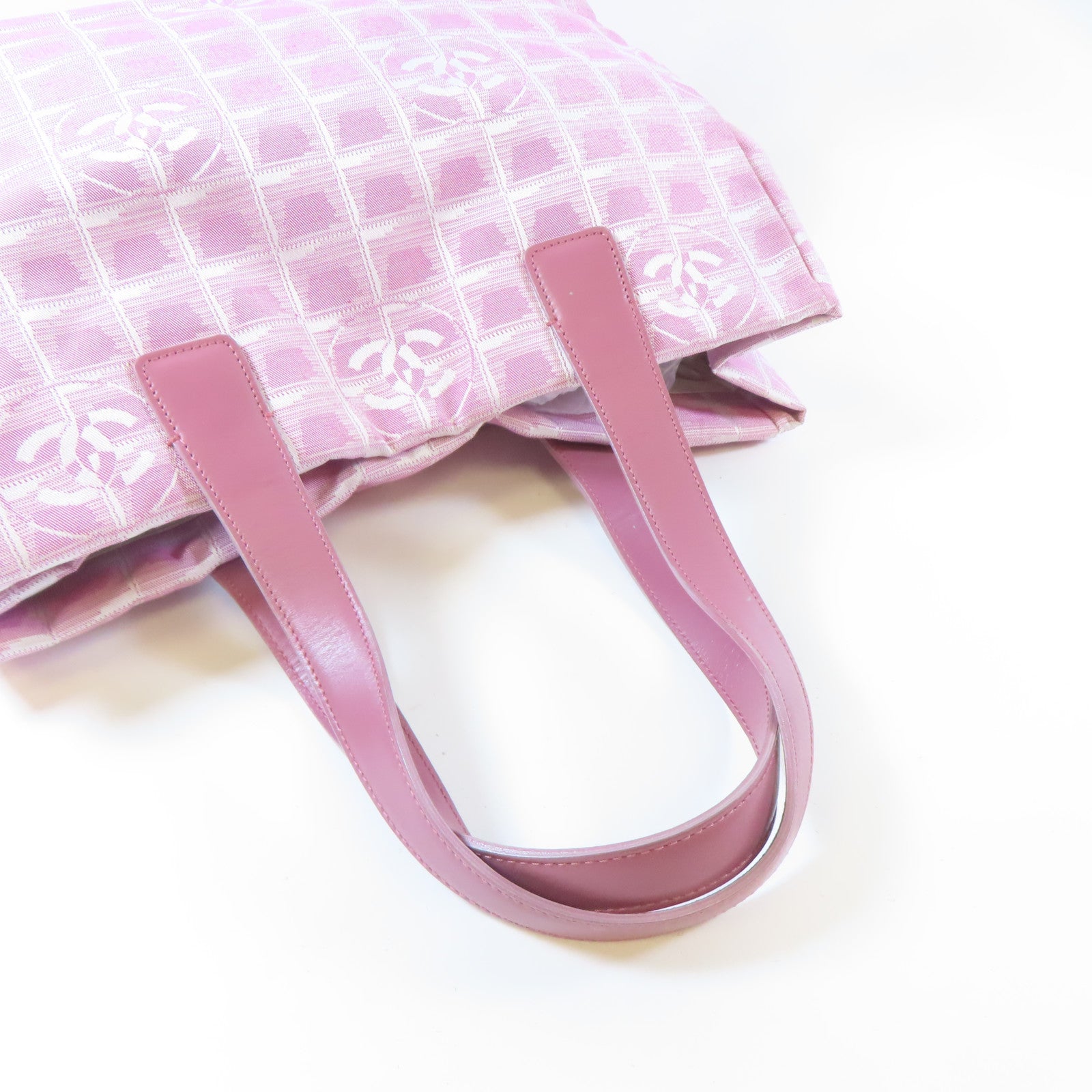 CHANEL 尼龍New Travel Line Tote銀扣手挽袋粉紅色
