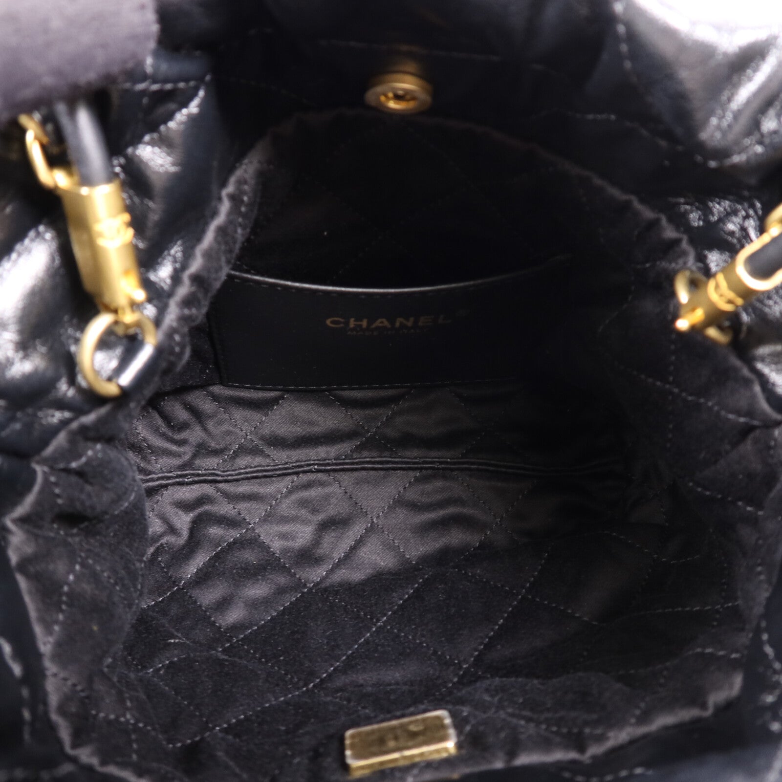 CHANEL 牛皮皮革Chanel 22 Mini金扣鏈帶肩背袋