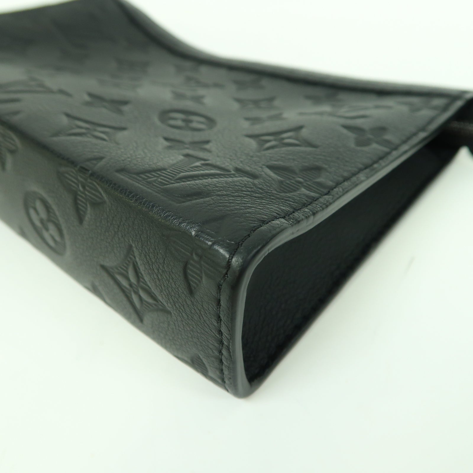 LOUIS VUITTON Monogram Shadow Gaston黑扣肩背袋黑色