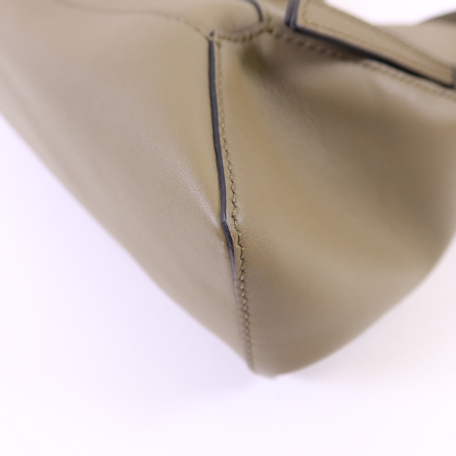LOEWE 羊皮皮革Puzzle Hobo銀扣肩背袋