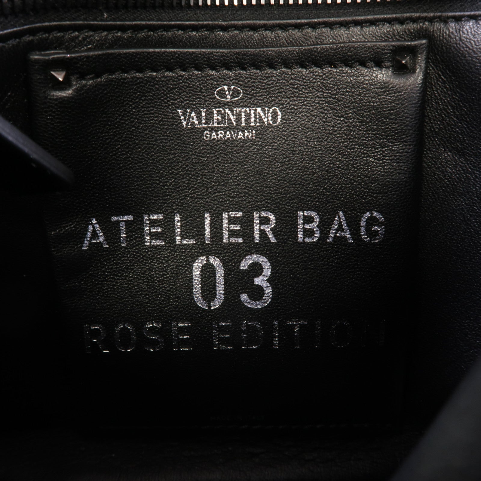 Valentino 牛皮皮革Shoulder Bag銀扣肩背袋黑色