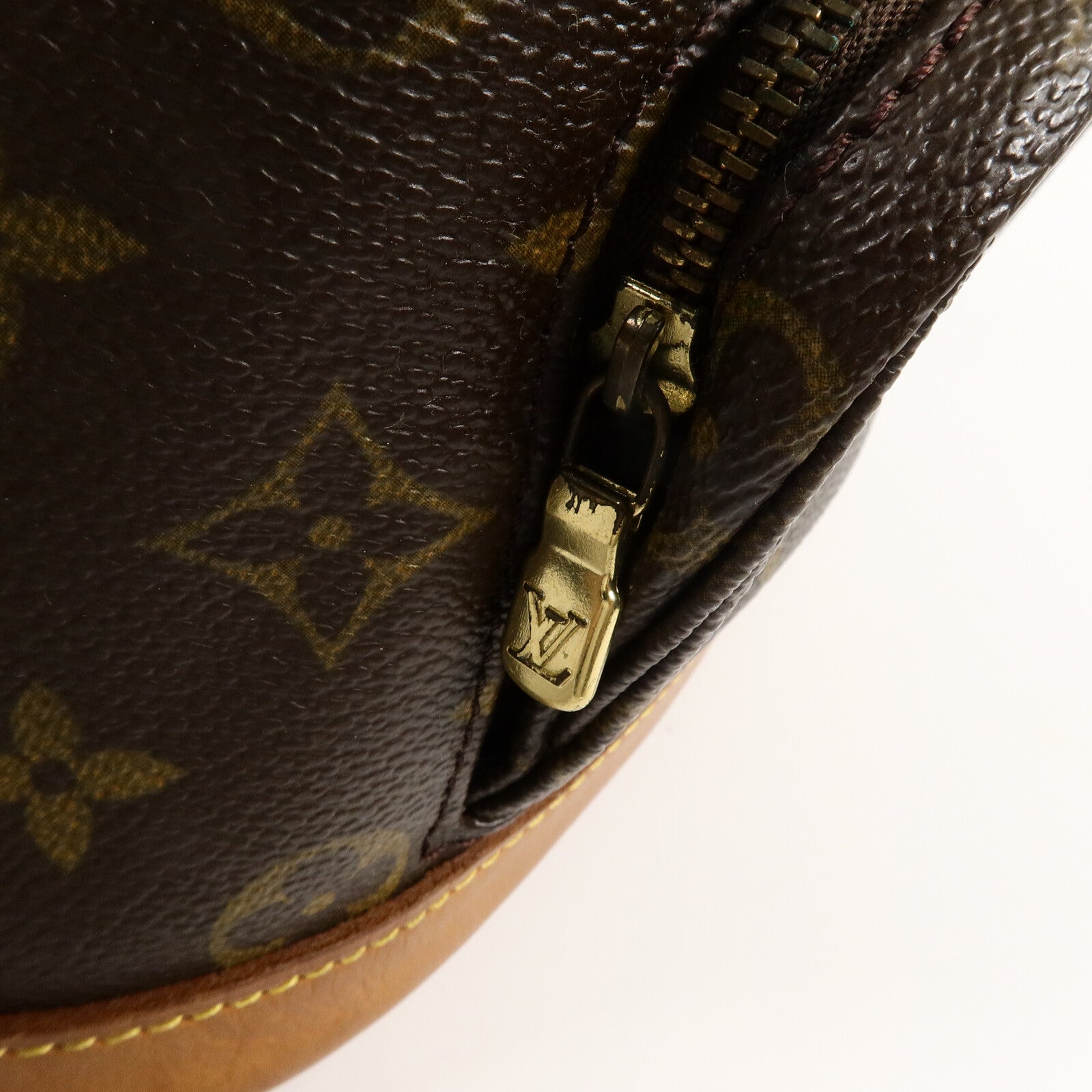 LOUIS VUITTON Monogram Montsouris背包
