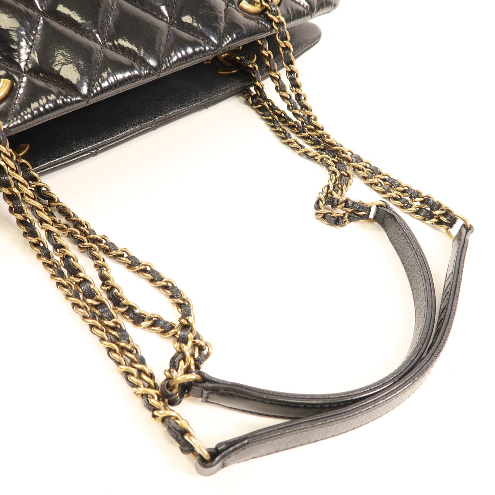 CHANEL 【激減優惠】漆皮皮革Chain Shoulder金扣肩背袋