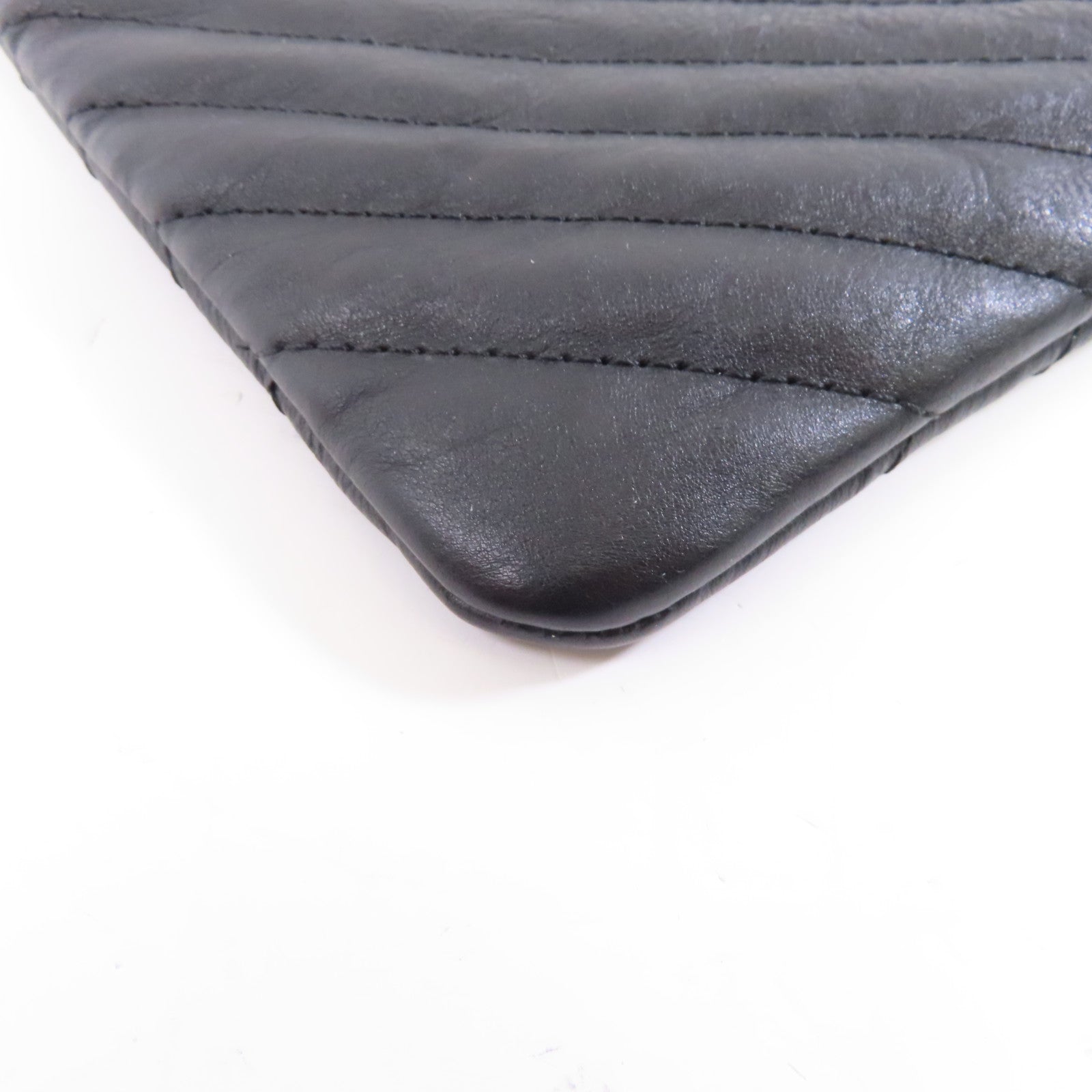 CHANEL 牛皮皮革Pouch/Clutch金扣手拿包黑色