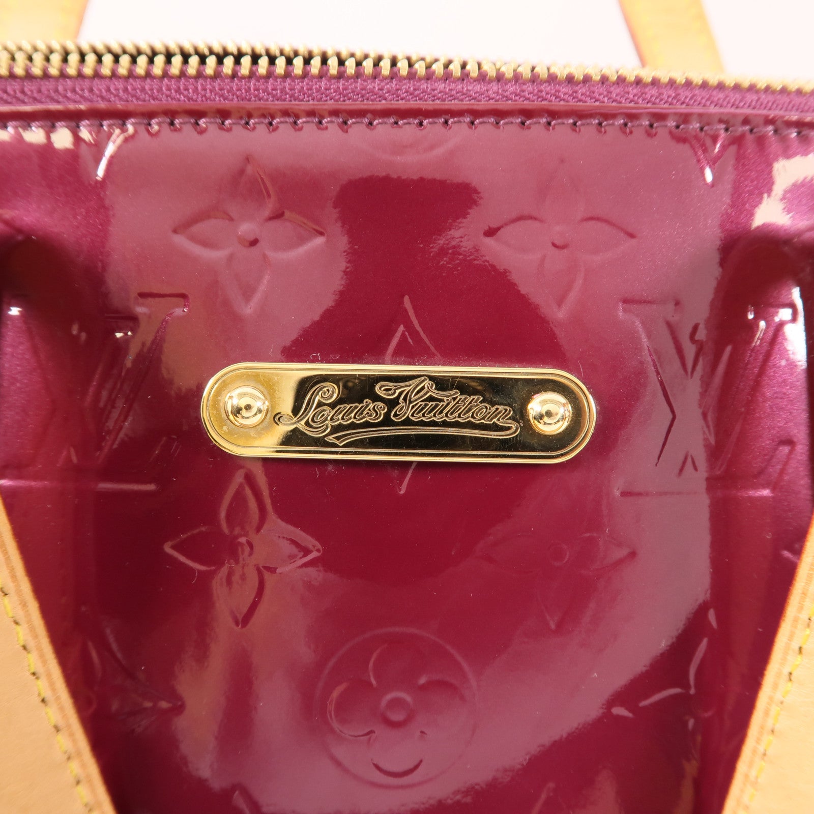 LOUIS VUITTON Vernis Bellevue PM金扣手挽袋