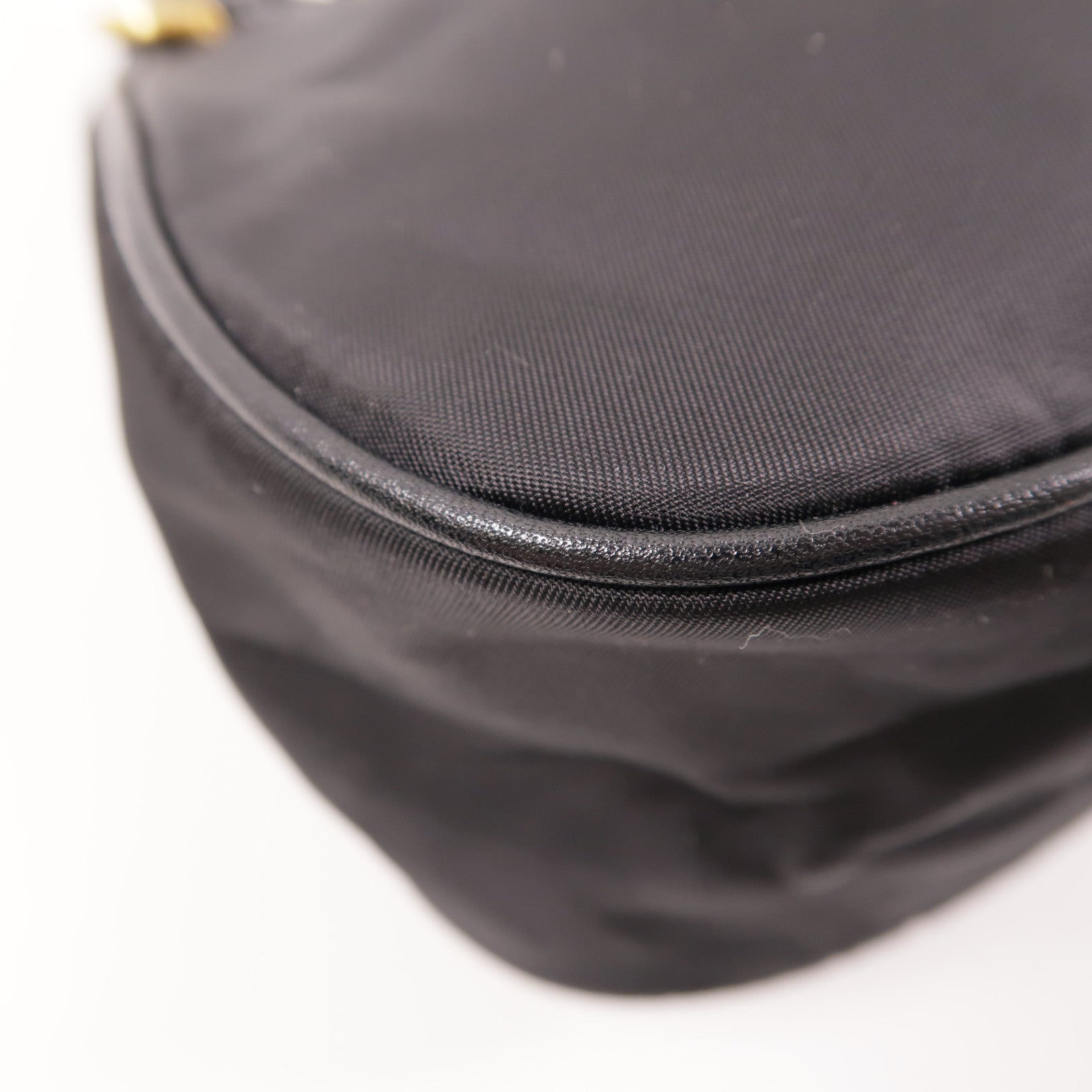 MOSCHINO 尼龍Shoulder Bag金扣肩背袋黑色