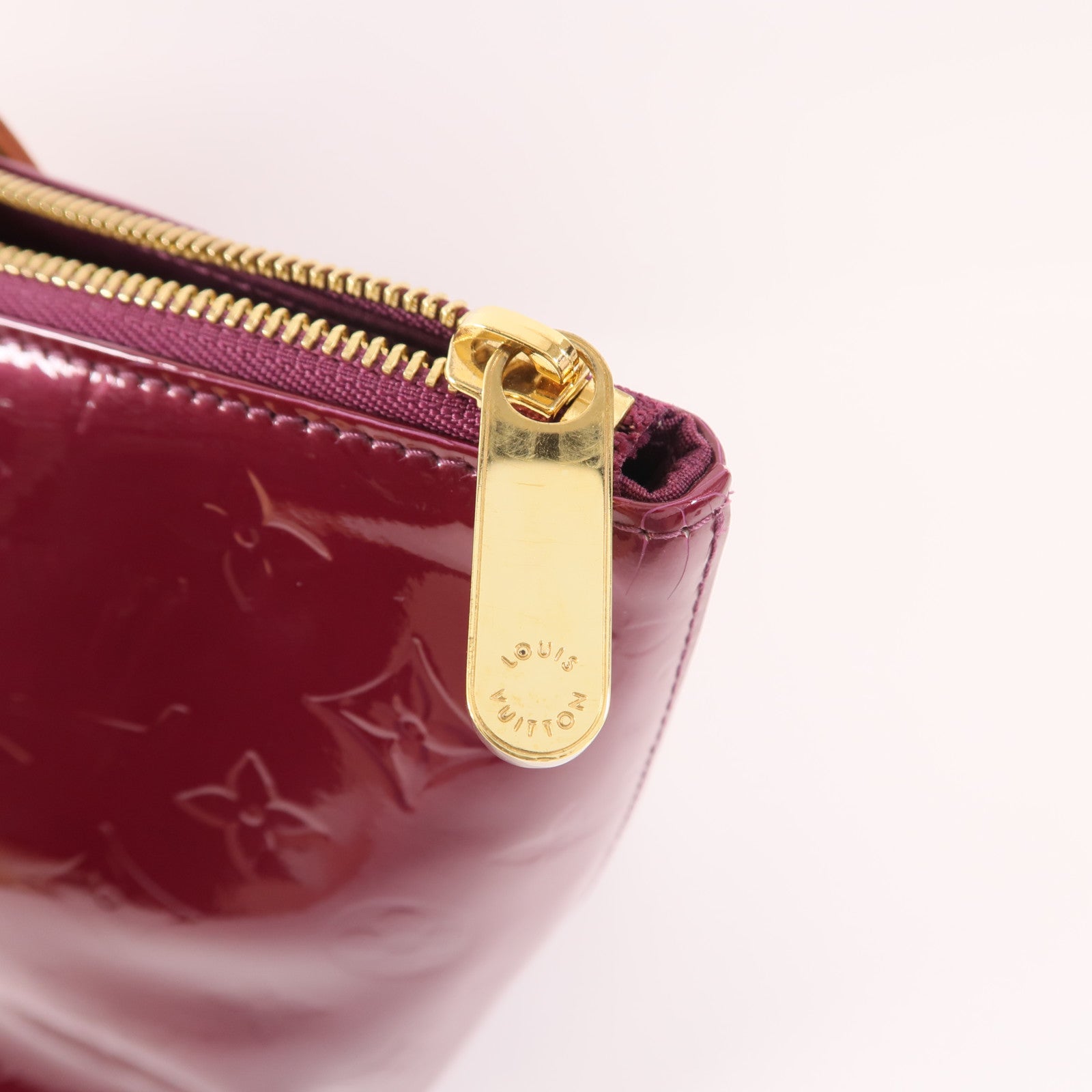 LOUIS VUITTON LV GHW Bellevue PM Handbag M93583 Vernis Purplish Red