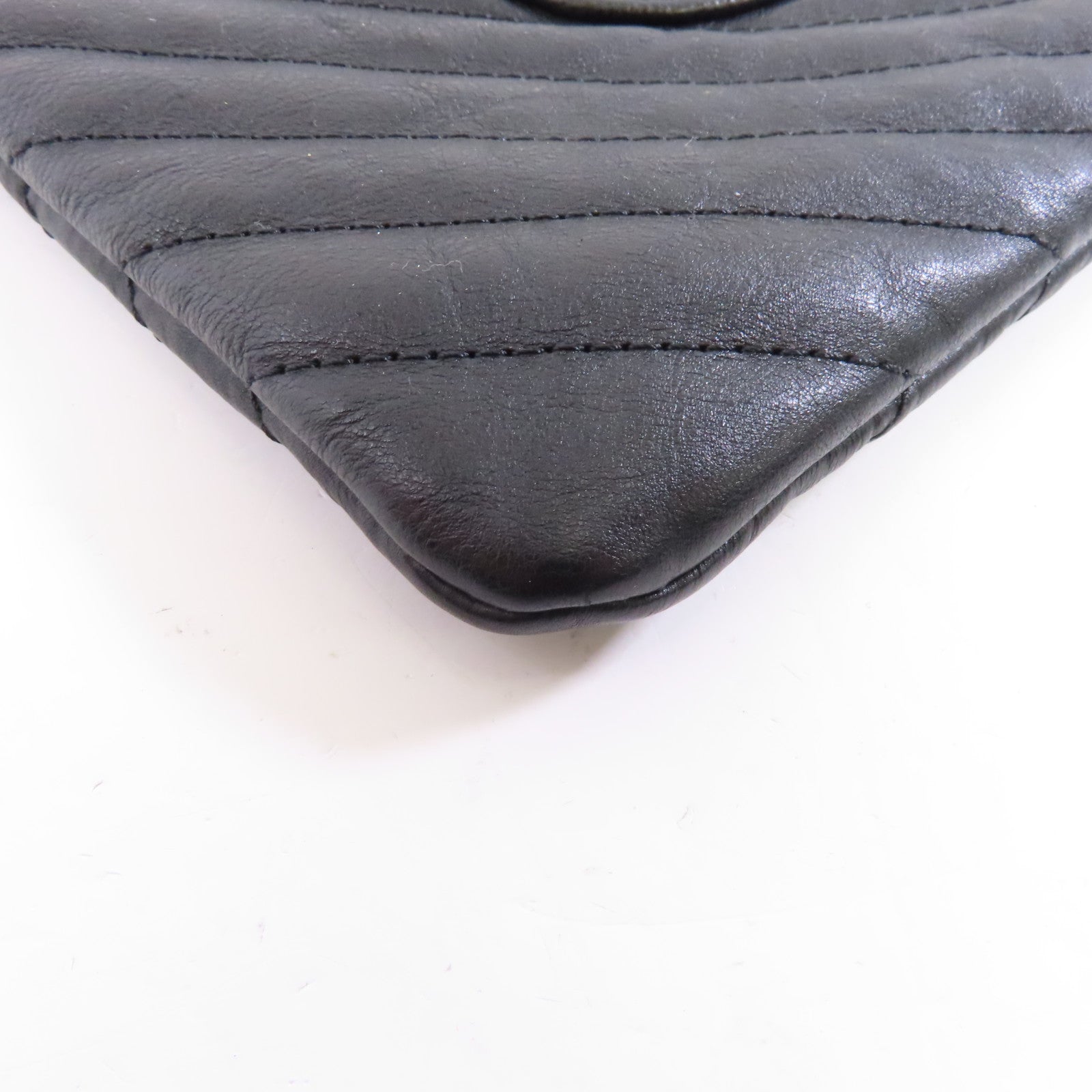 CHANEL 牛皮皮革Pouch/Clutch金扣手拿包黑色
