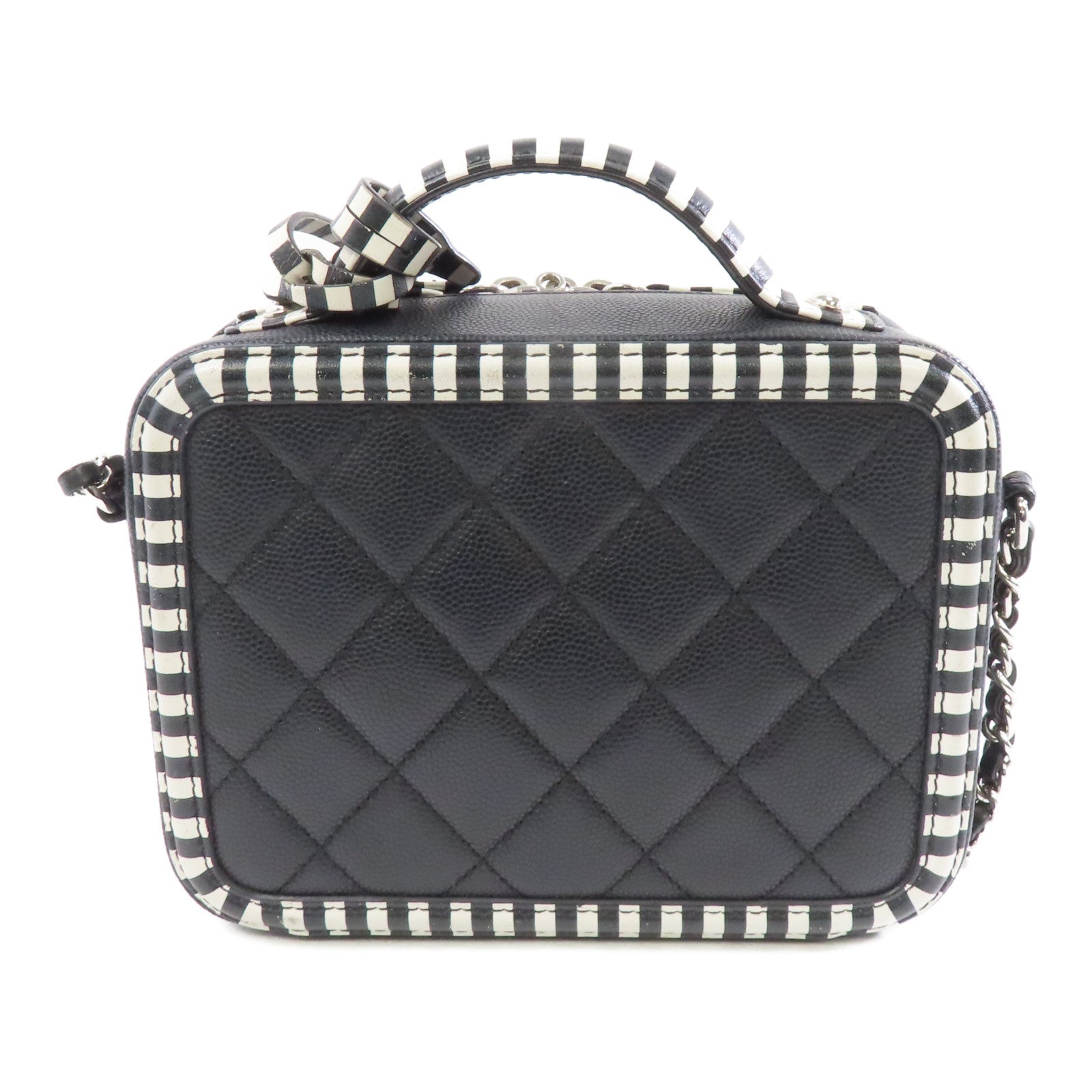 CHANEL 【激減優惠】菱格Caviar皮革Vanity Case銀扣鏈帶肩背袋黑色/白色