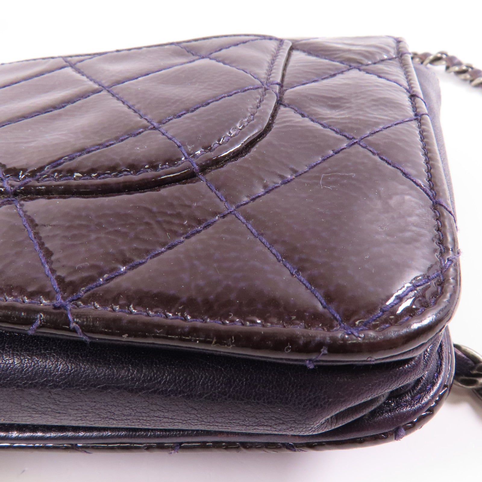 CHANEL 漆皮皮革2.55 Wallet On Chain鏈帶肩背袋