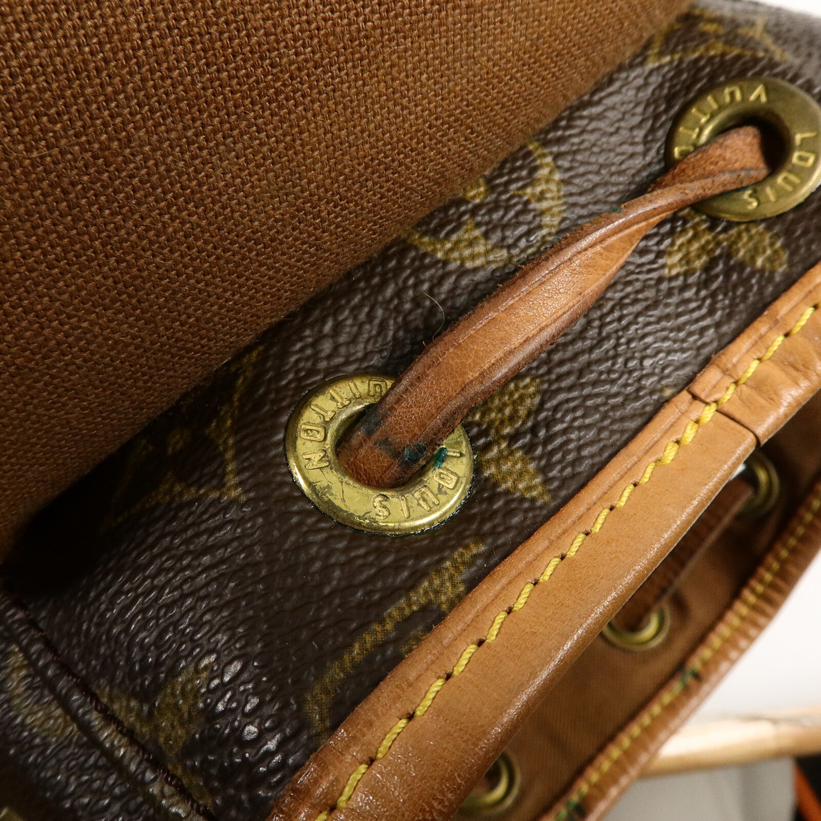 LOUIS VUITTON Monogram Montsouris背包