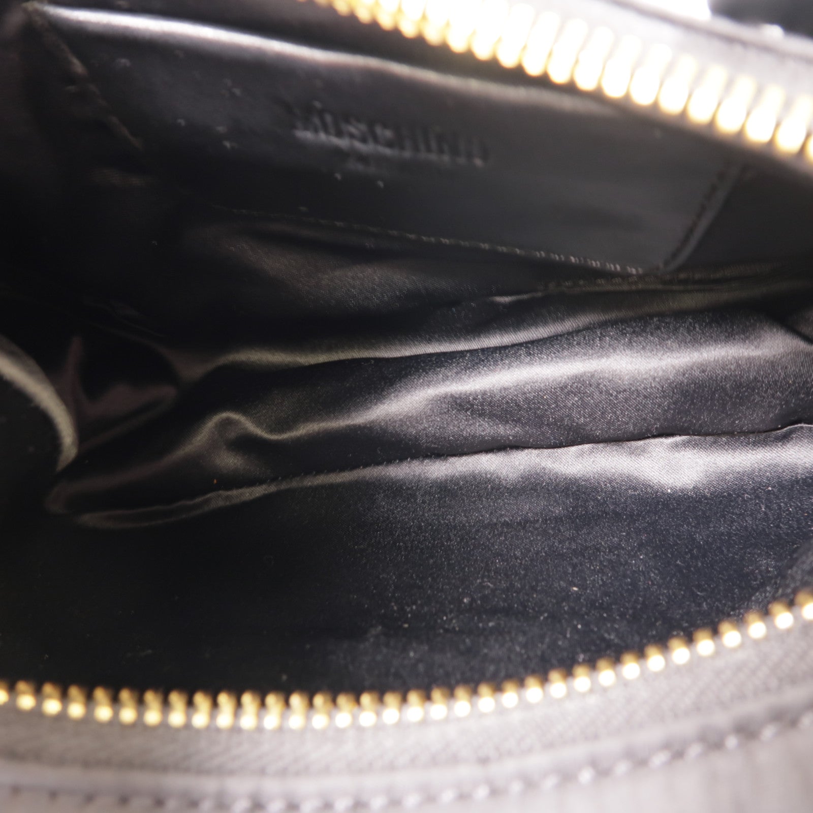 MOSCHINO 尼龍Shoulder Bag金扣肩背袋黑色