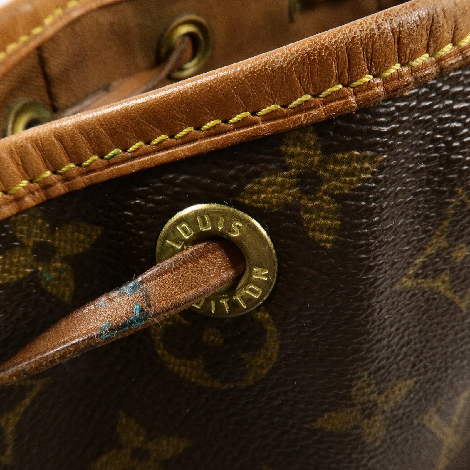 LOUIS VUITTON Monogram Montsouris背包