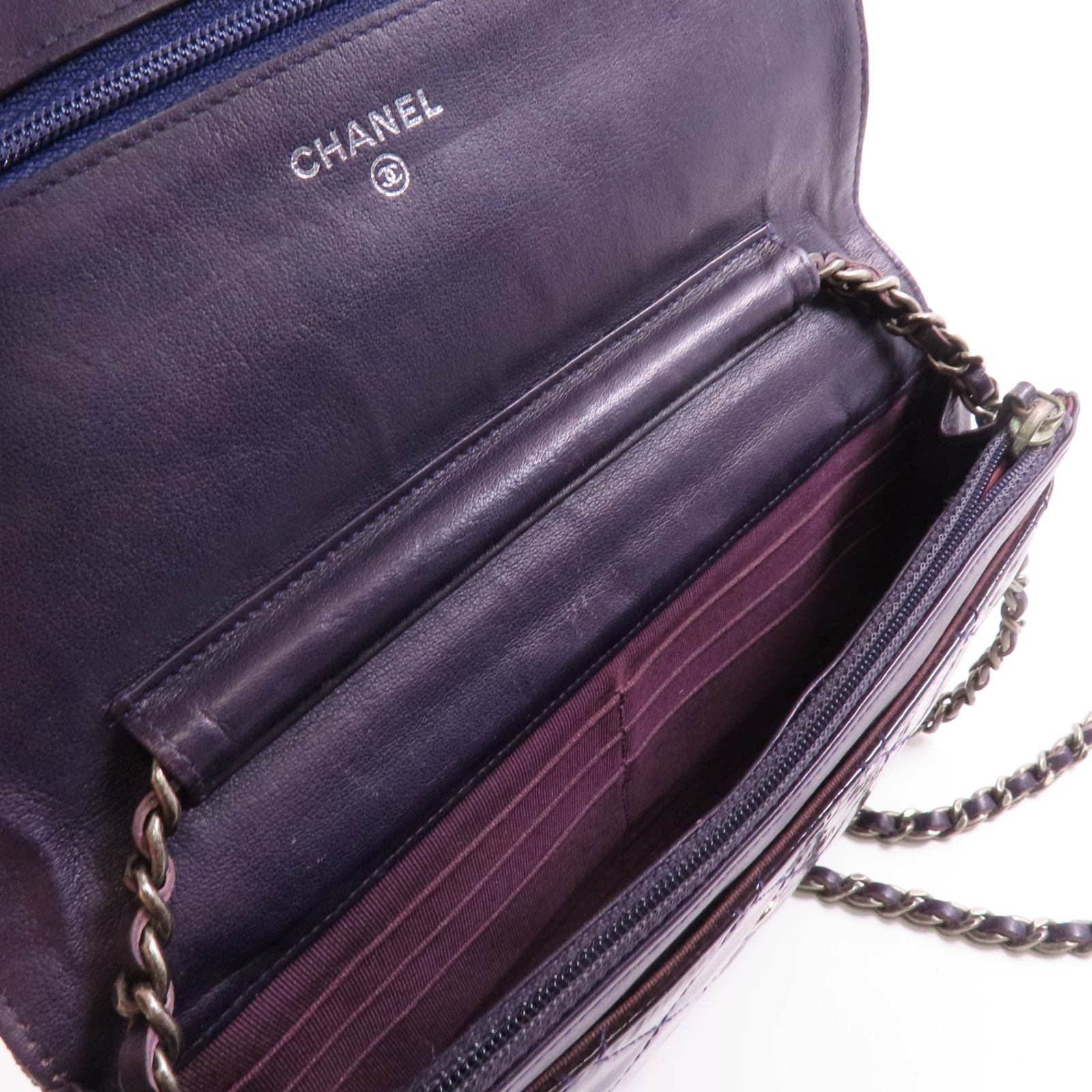 CHANEL 漆皮皮革2.55 Wallet On Chain鏈帶肩背袋