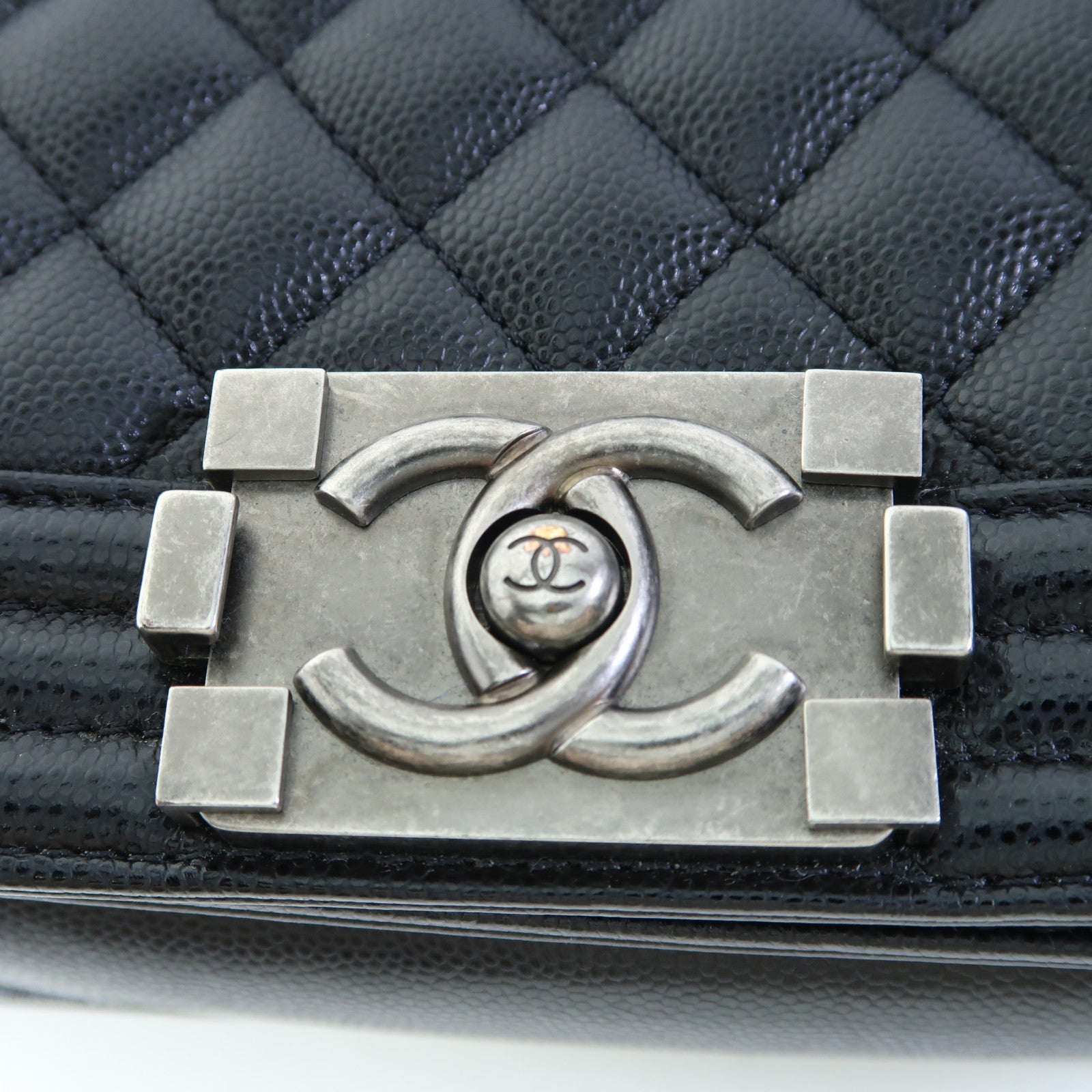 CHANEL 牛皮皮革Boy 20鏈帶肩背袋