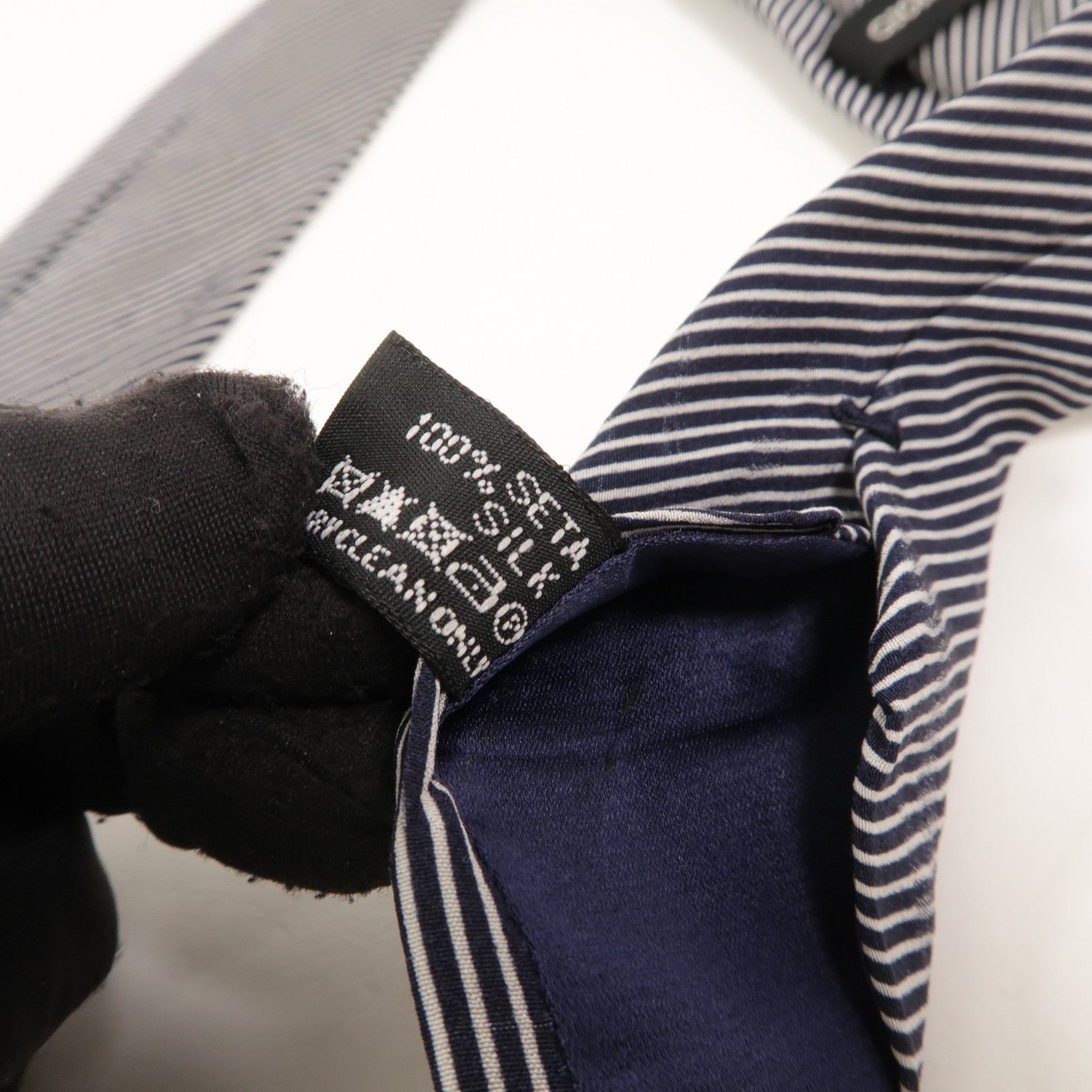 ARMANI 絲質Pure Silk Tie With Jacquard Stripes領帶