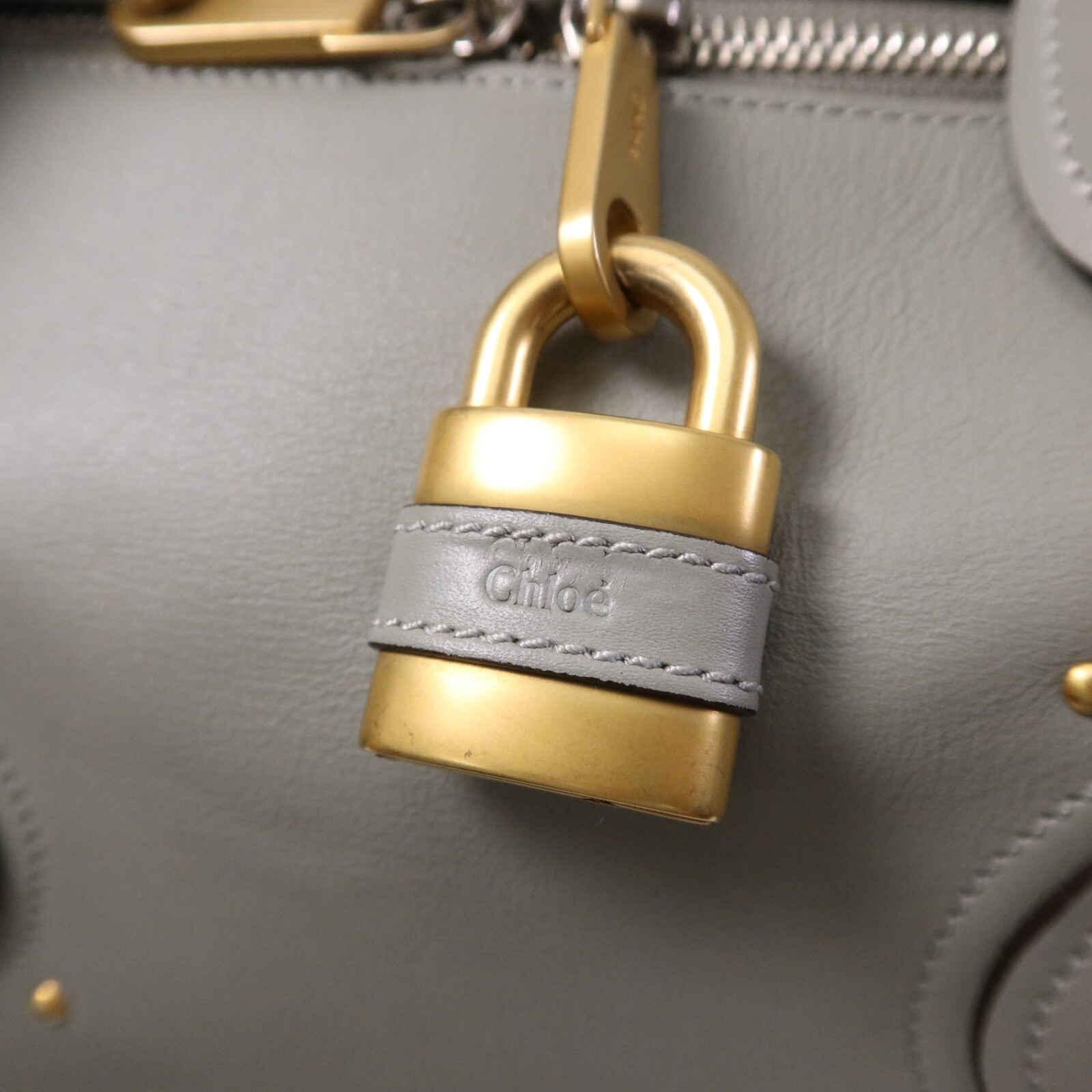 Chloe 牛皮皮革Aurore Handbag金扣手挽袋