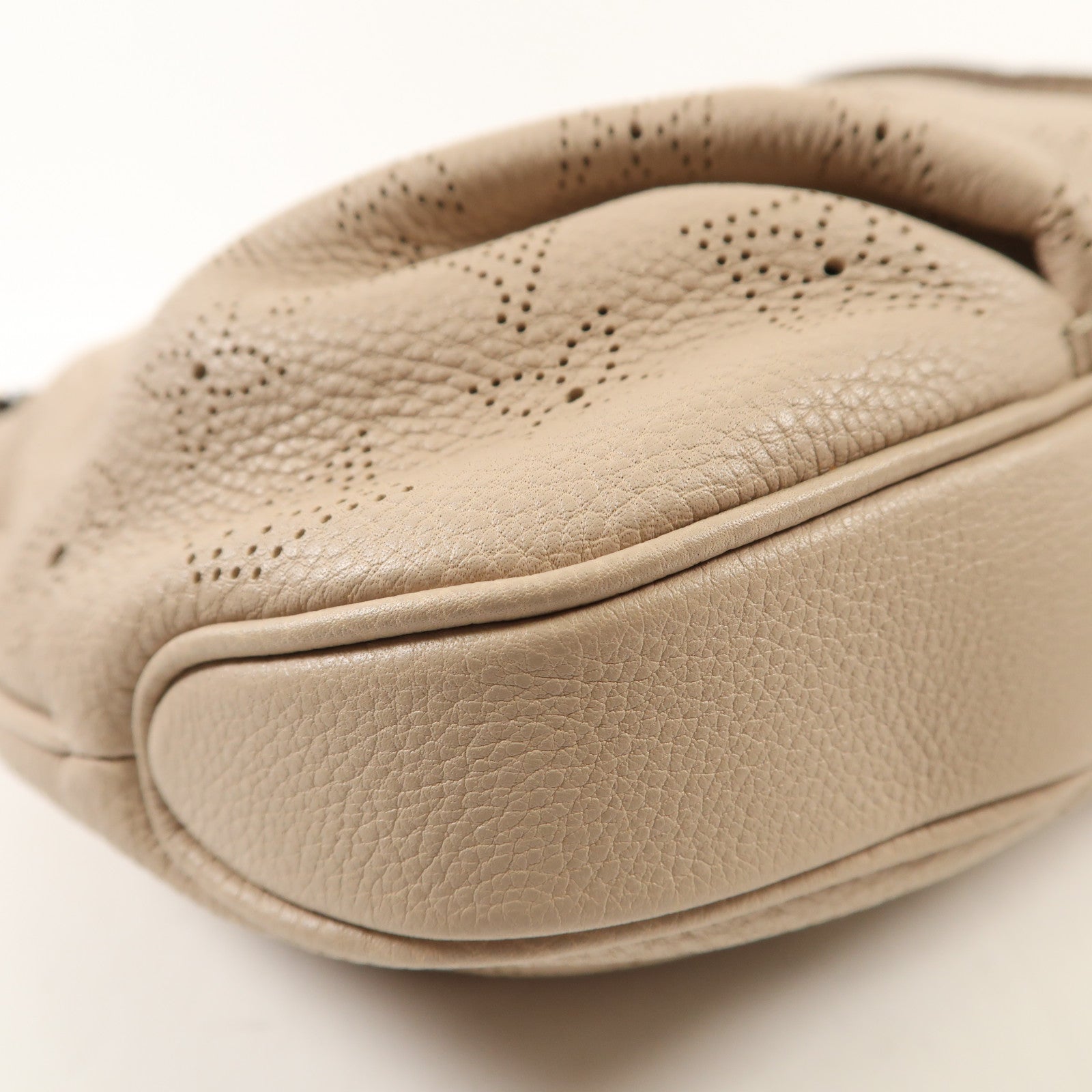 LOUIS VUITTON Mahina Selene MM金扣手挽肩背兩用袋