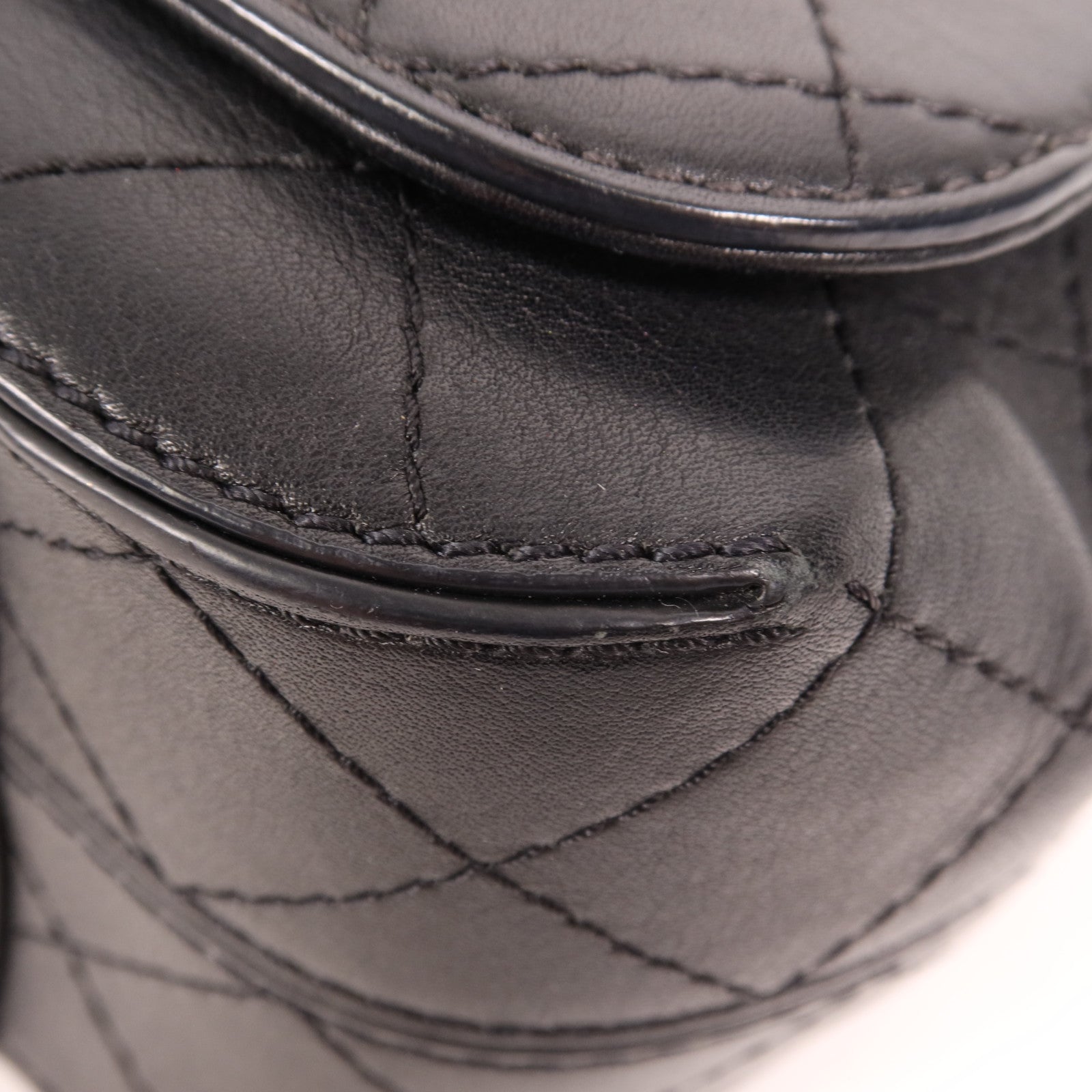 CHANEL 牛皮皮革Chain Shoulder金扣鏈帶肩背袋