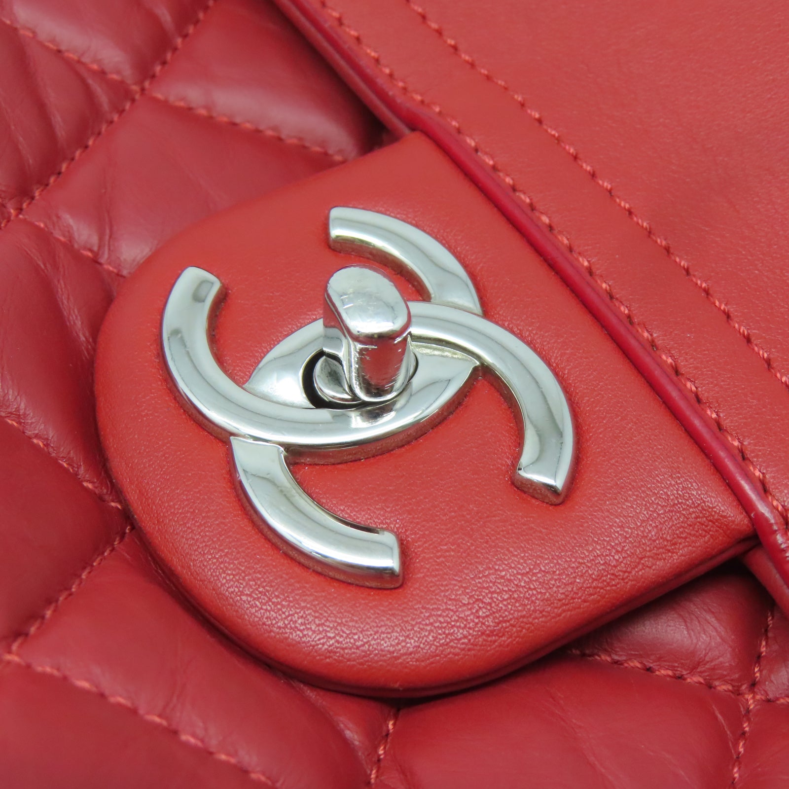 CHANEL 羊皮皮革Shoulder Bag銀扣肩背袋紅色