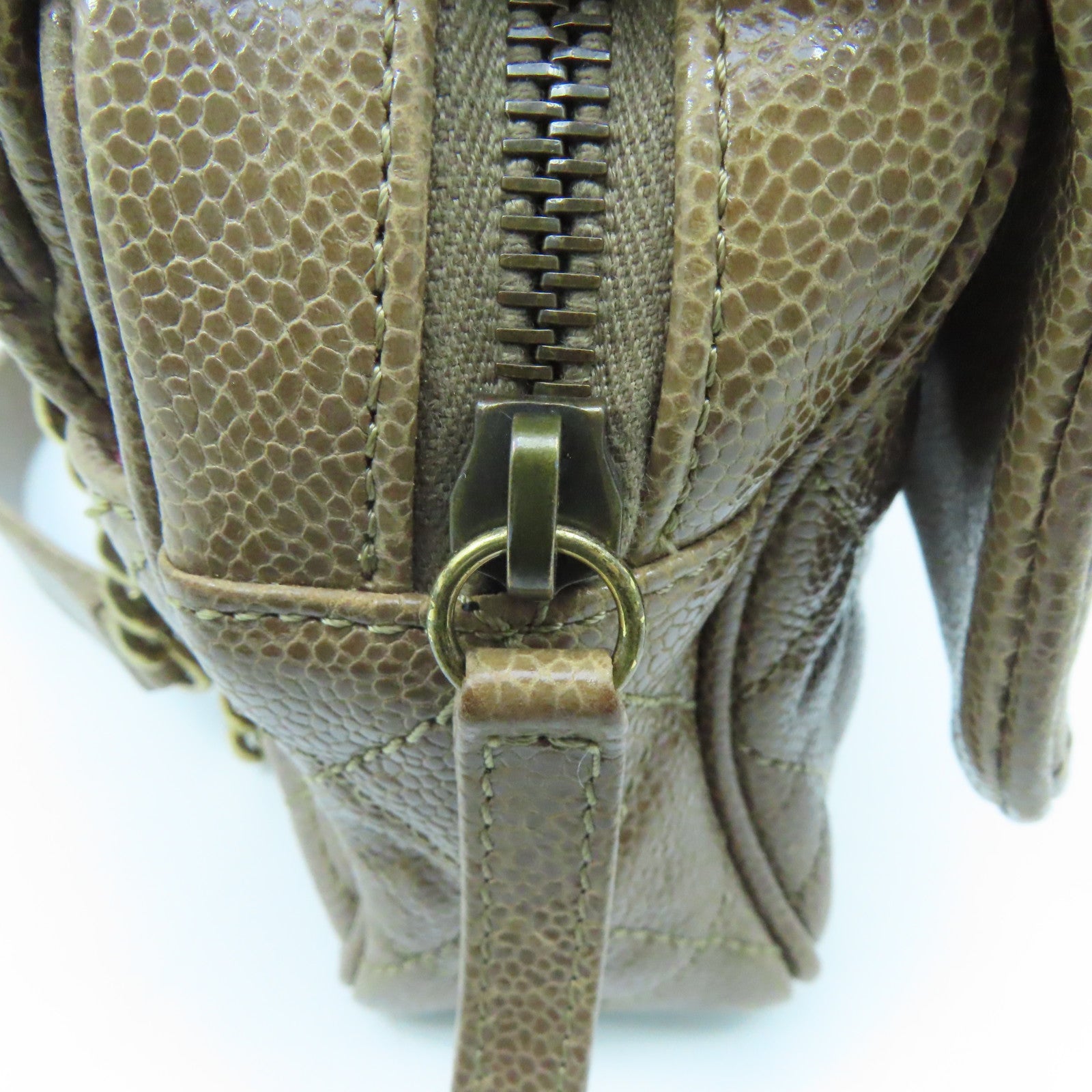 CHANEL 菱格Caviar皮革Chain Shoulder Bag金扣链带肩背袋米色