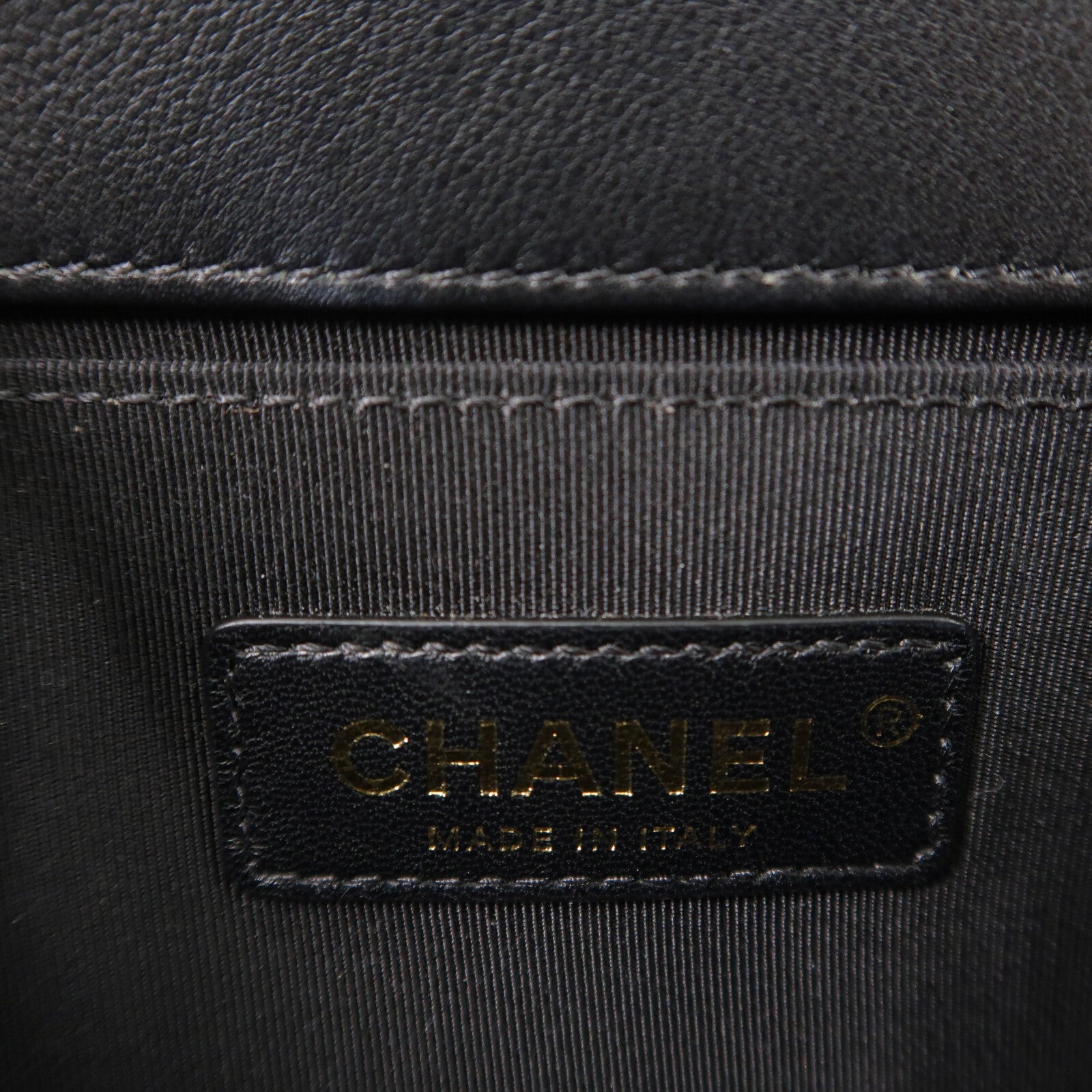 CHANEL 牛皮皮革Boy 20鏈帶肩背袋