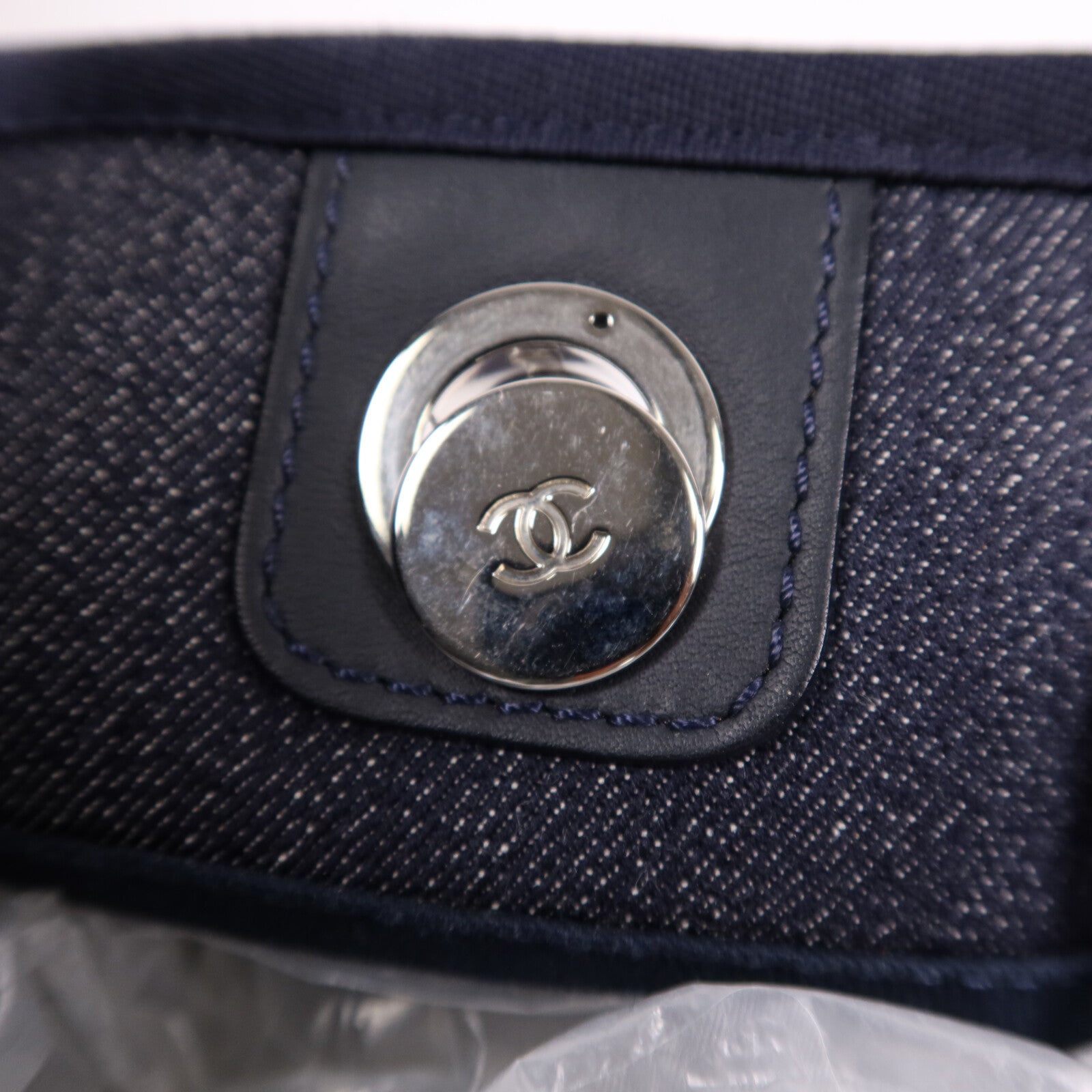 CHANEL 帆布Deauville Tote銀扣肩背袋