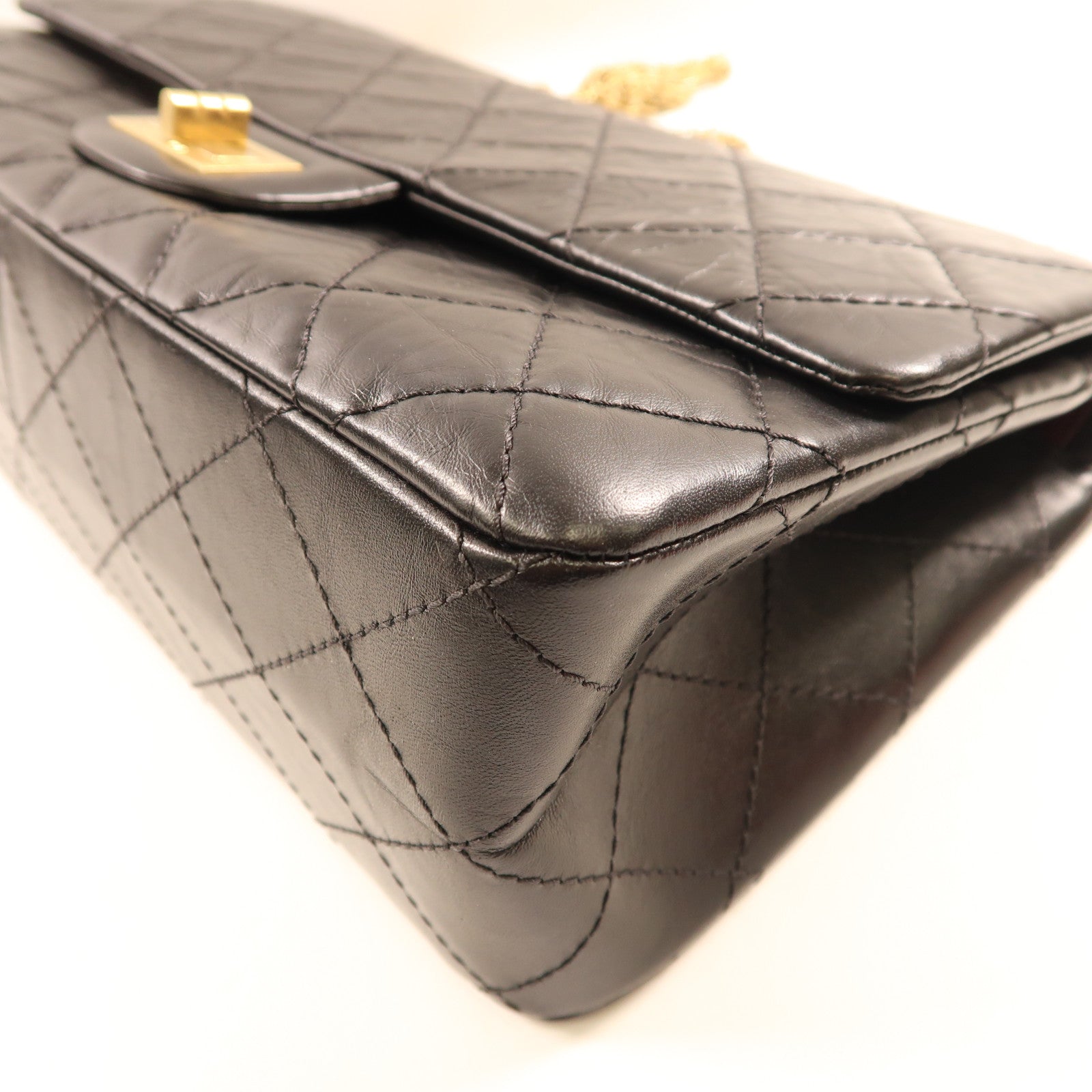 CHANEL 牛皮皮革2.55金扣鏈帶肩背袋