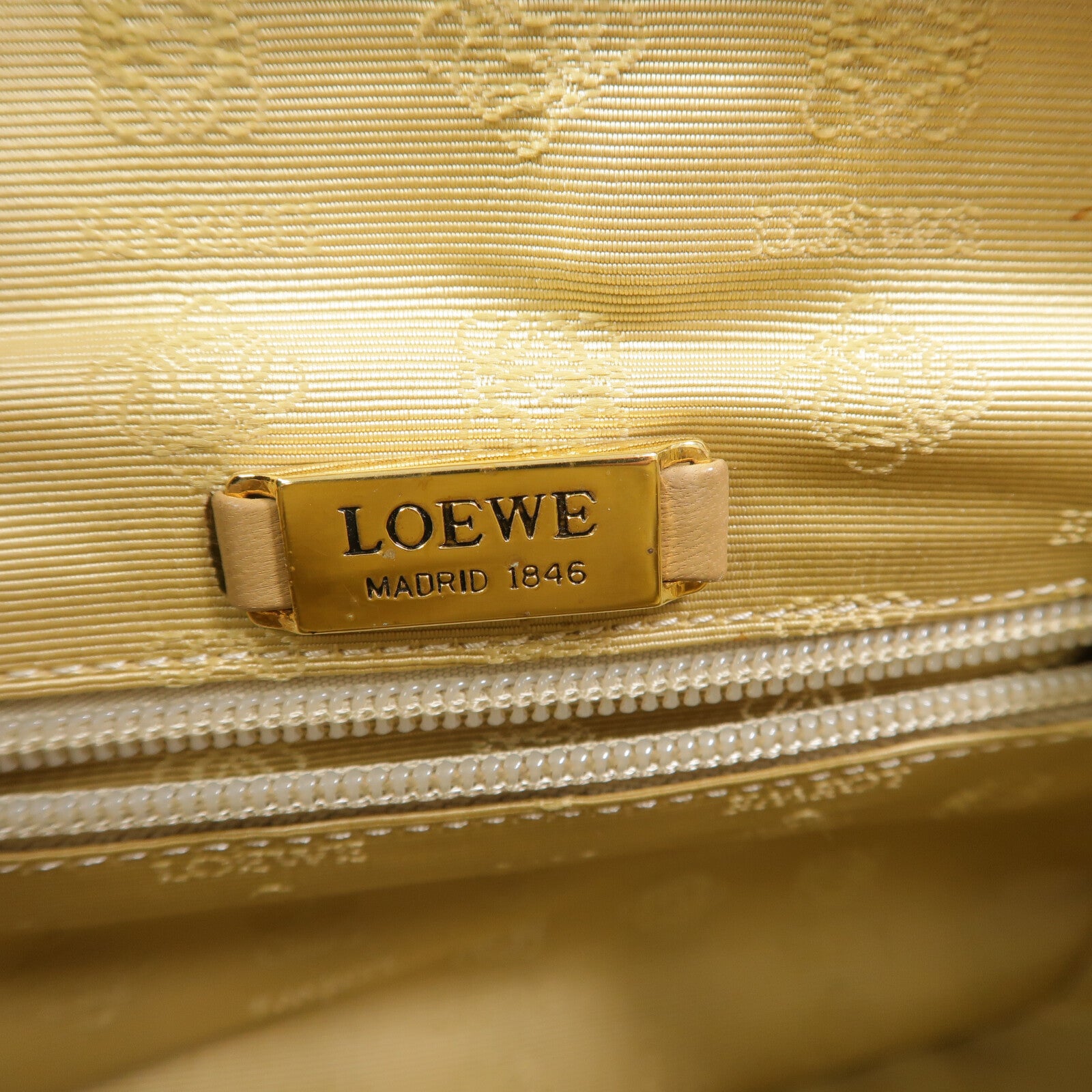 LOEWE 牛皮皮革Vintage Hand Bag手挽袋
