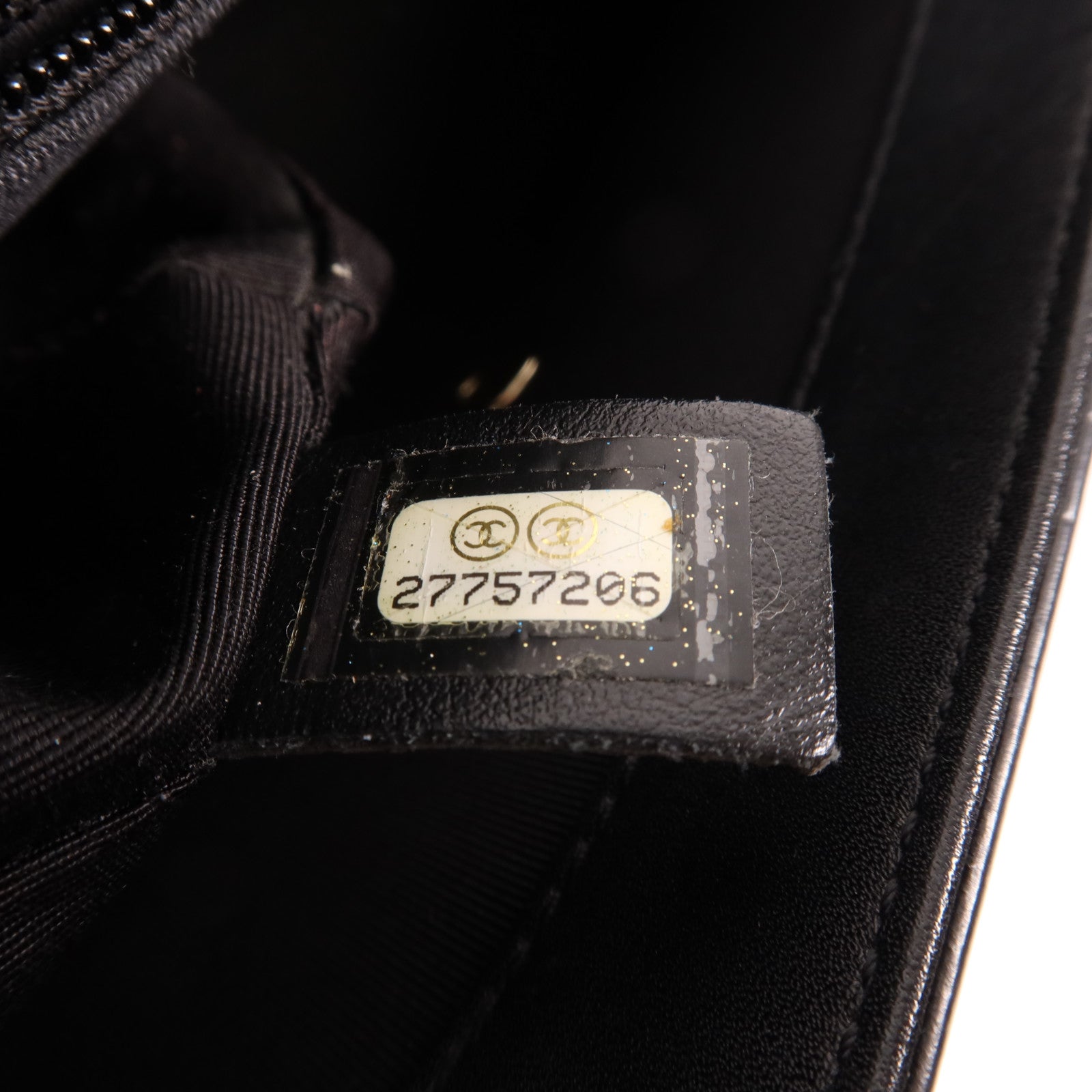 CHANEL 牛皮皮革Chain Shoulder金扣鏈帶肩背袋