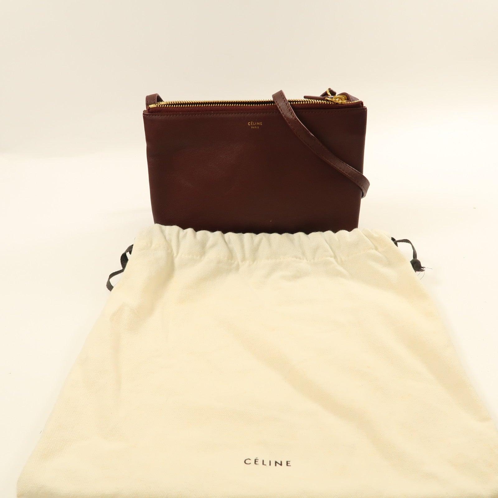 CELINE 牛皮皮革Trio金扣肩背袋酒紅色