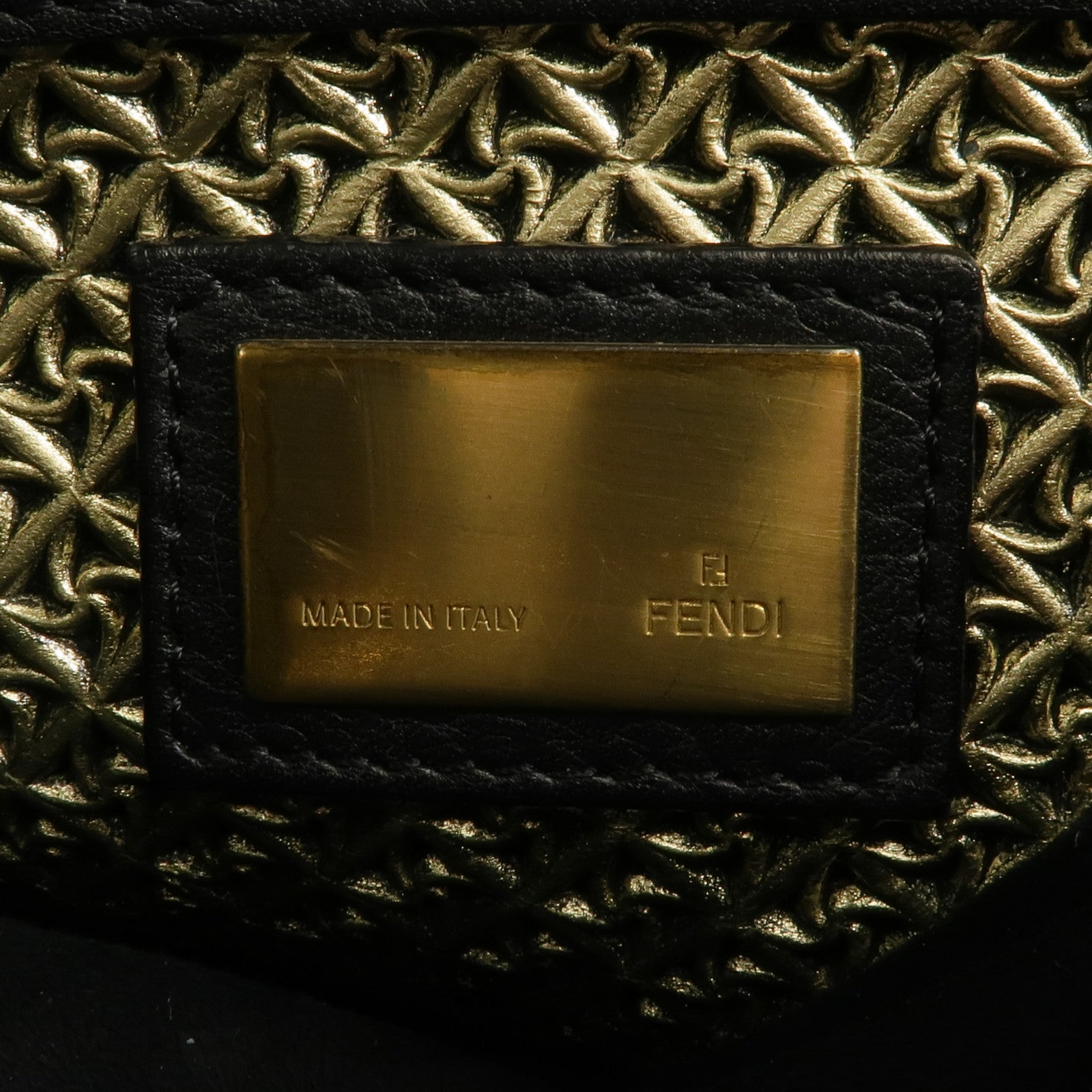 FENDI 漆皮皮革Peekaboo Satchel Bag手挽肩背兩用袋