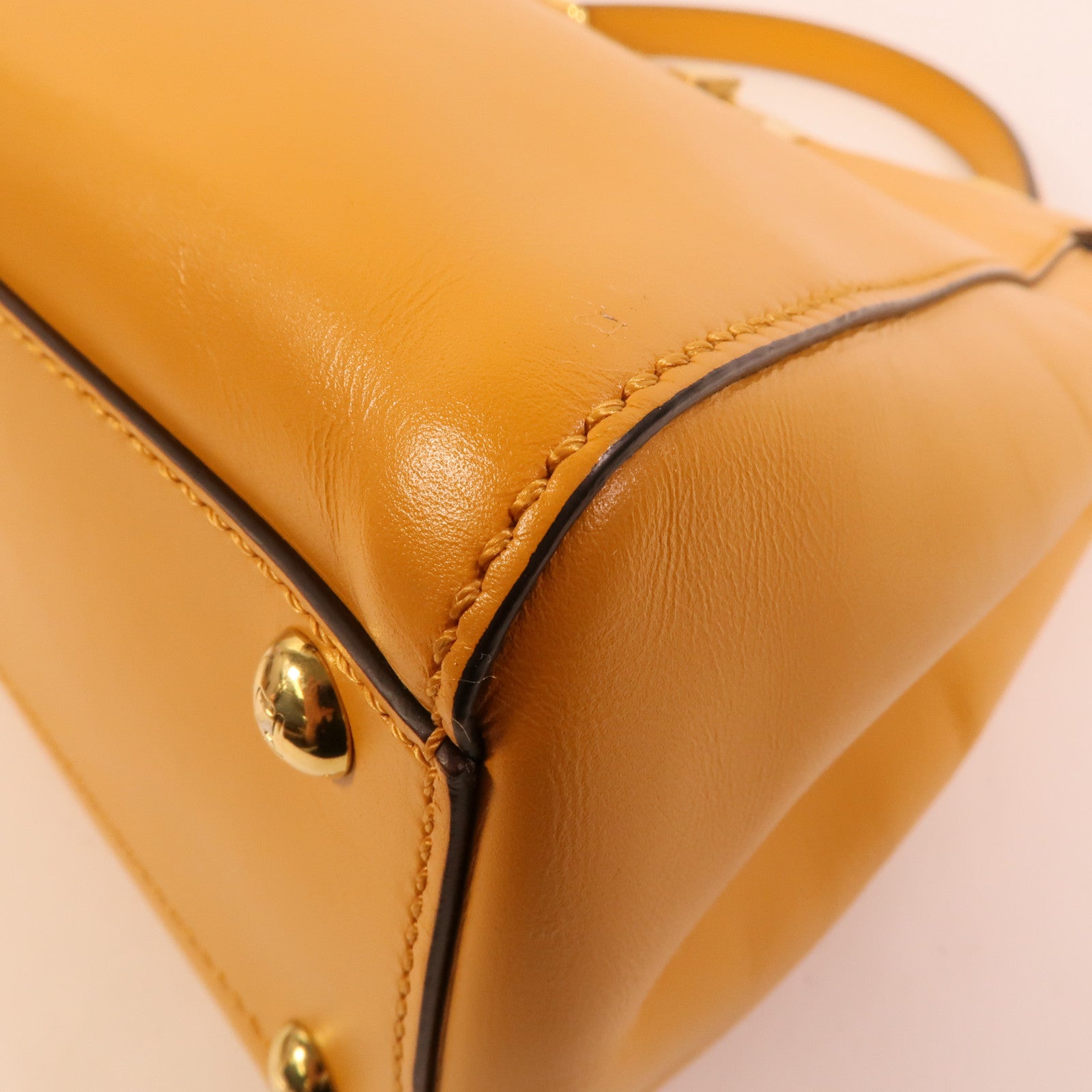 FENDI 牛皮皮革Peekaboo手挽肩背兩用袋