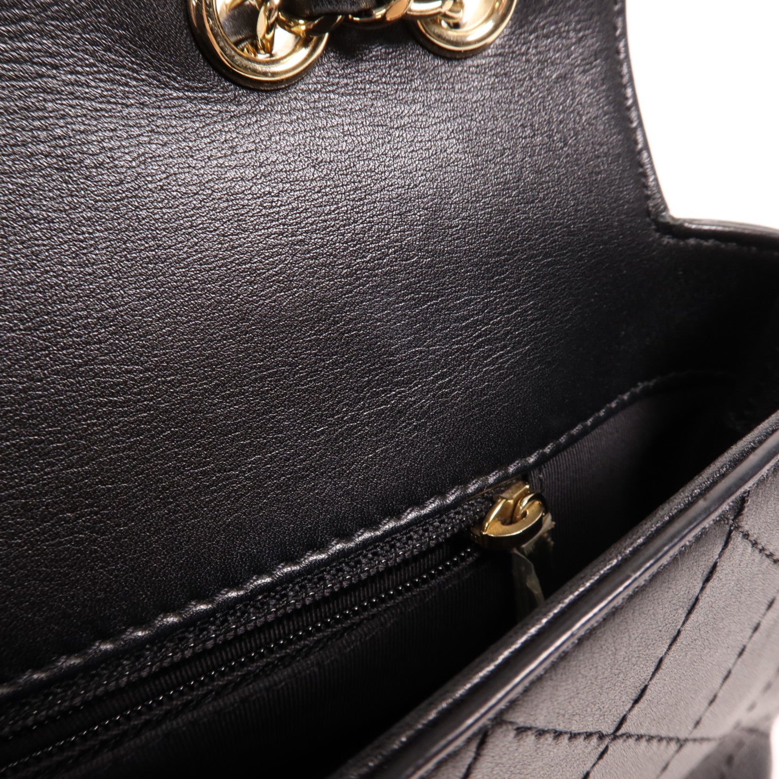 CHANEL 牛皮皮革Chain Shoulder金扣鏈帶肩背袋