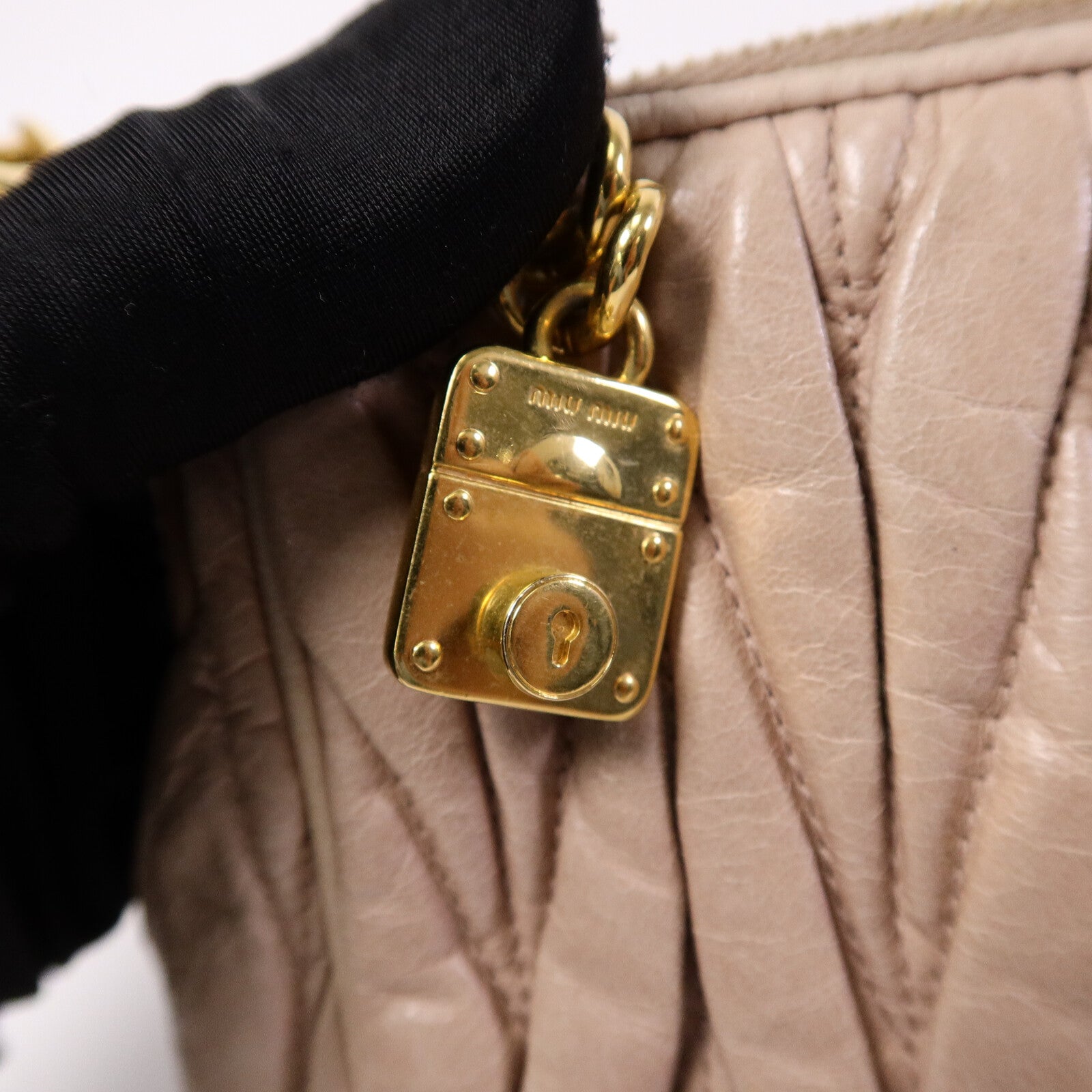 Miu Miu 牛皮皮革Shoulder Bag肩背袋