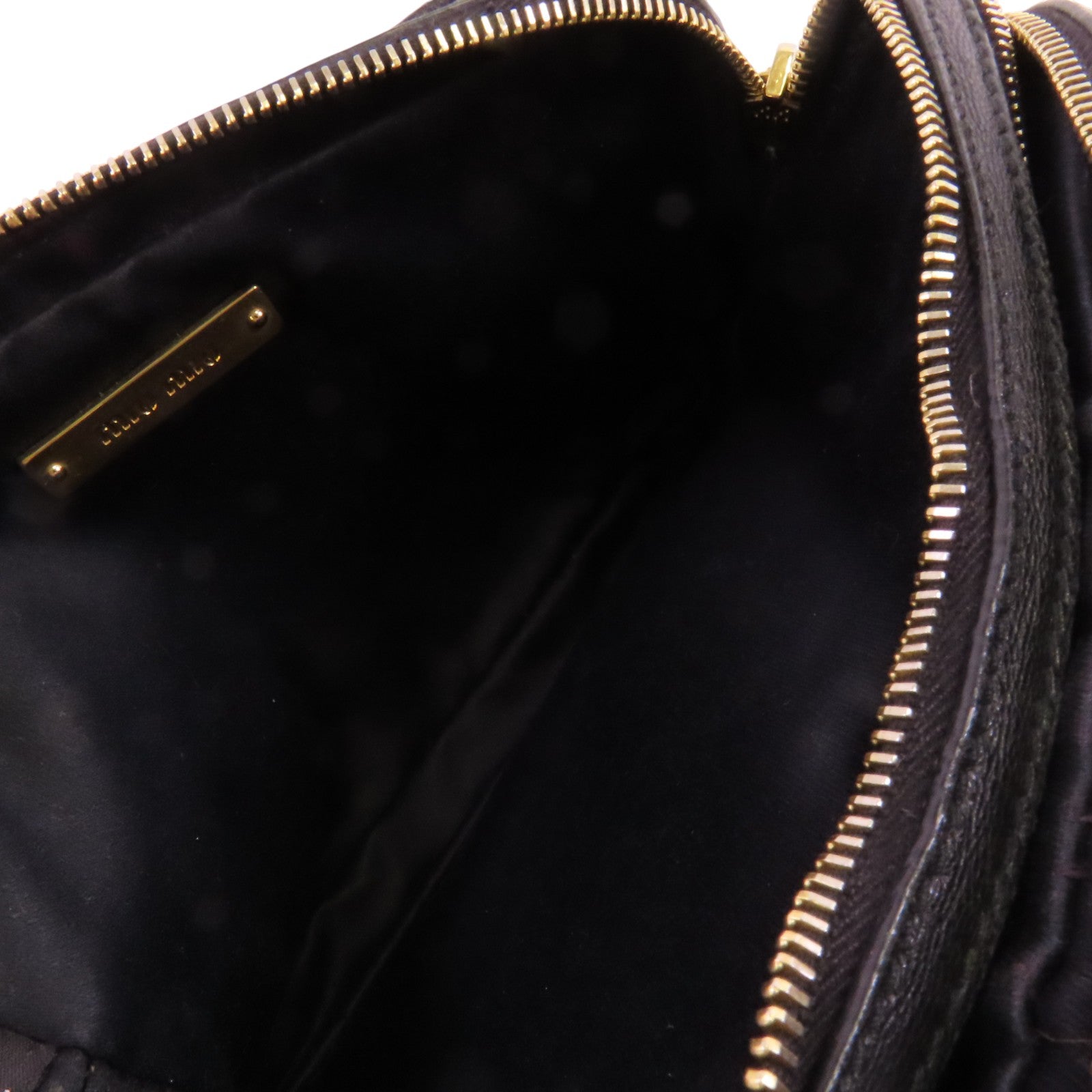 Miu Miu 羊皮皮革Shoulder Bag金扣肩背袋