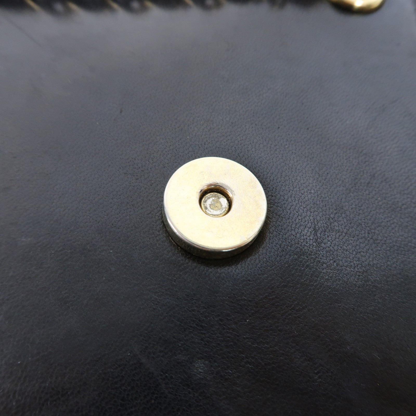 CHANEL 【激減優惠】菱格羊皮皮革Chanel Vintage金扣鏈帶肩背袋黑色