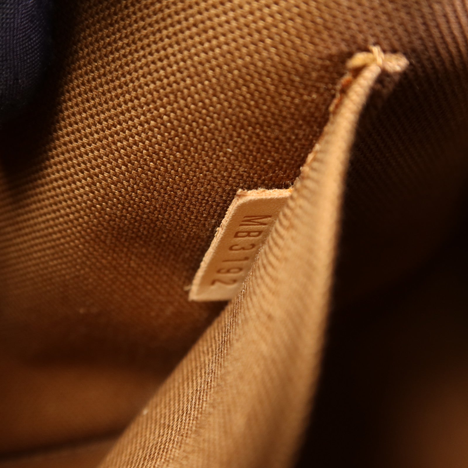 LOUIS VUITTON Monogram Papillon金扣肩背袋